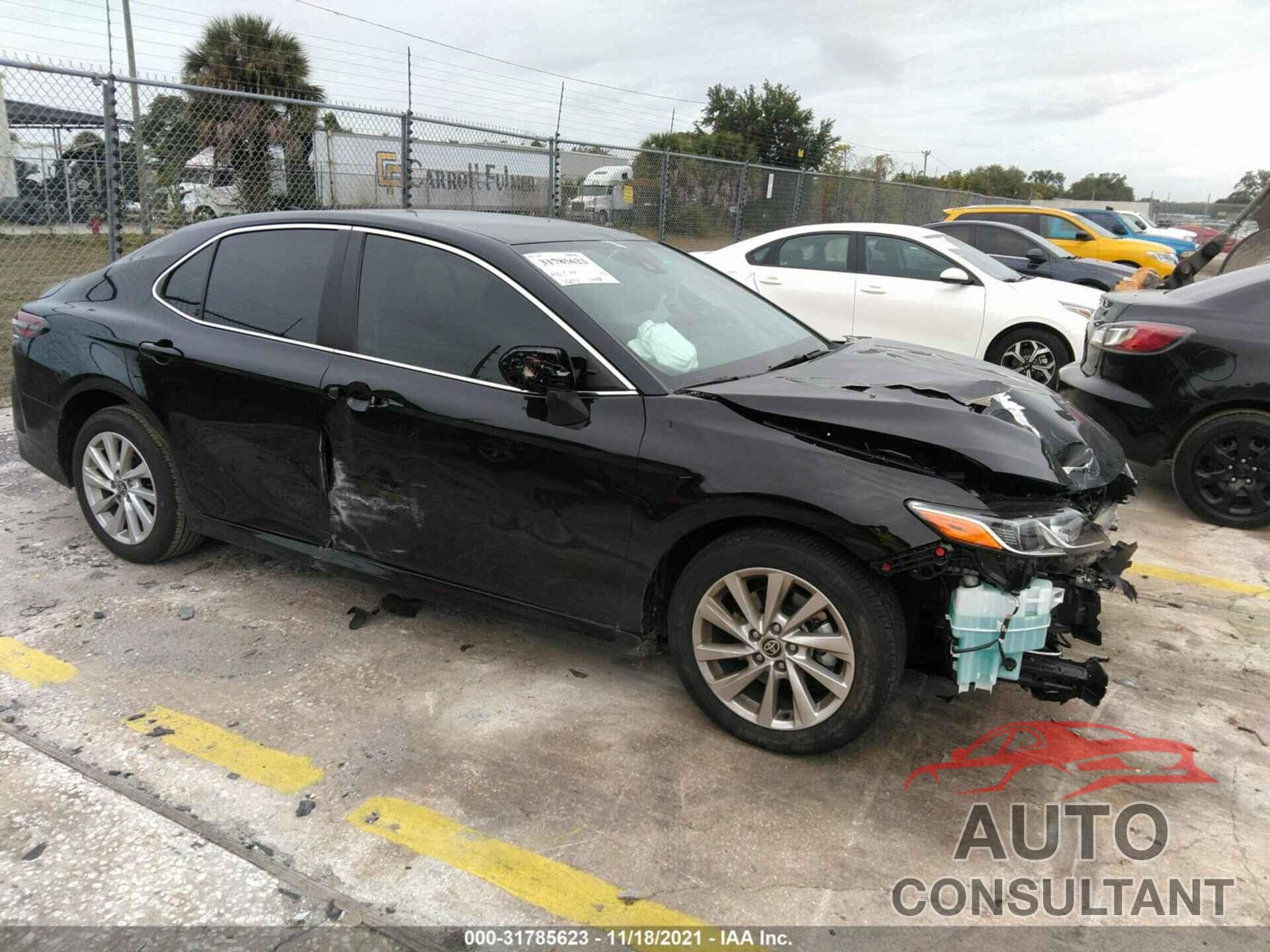 TOYOTA CAMRY 2021 - 4T1C11AK6MU581630