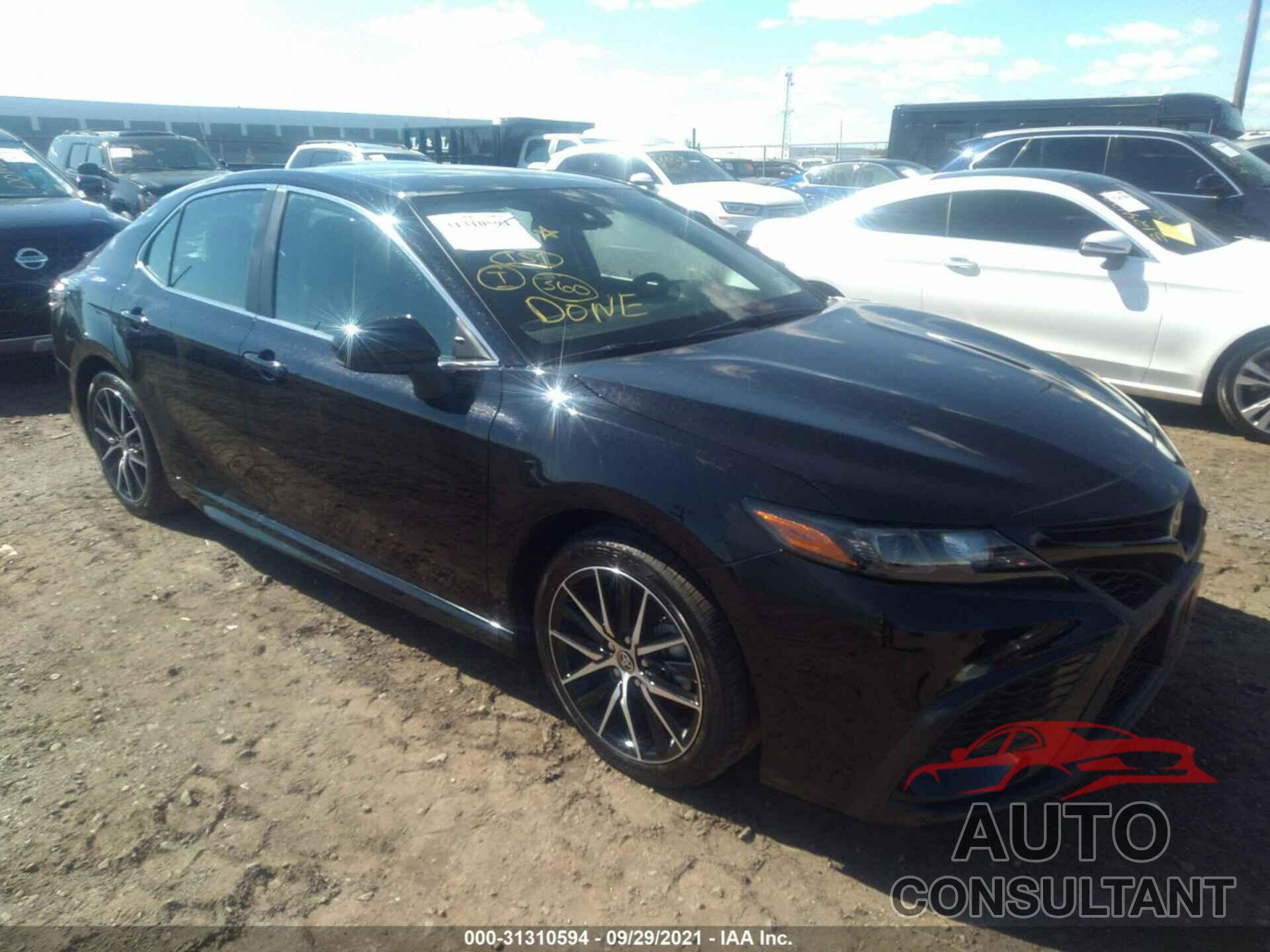 TOYOTA CAMRY 2021 - 4T1G11BK6MU044188