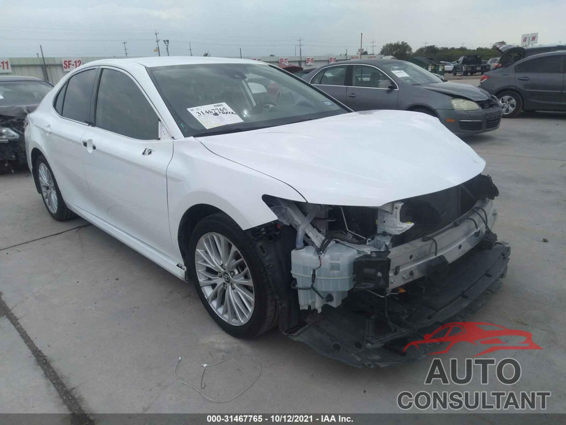 TOYOTA CAMRY 2019 - 4T1B11HK6KU796195