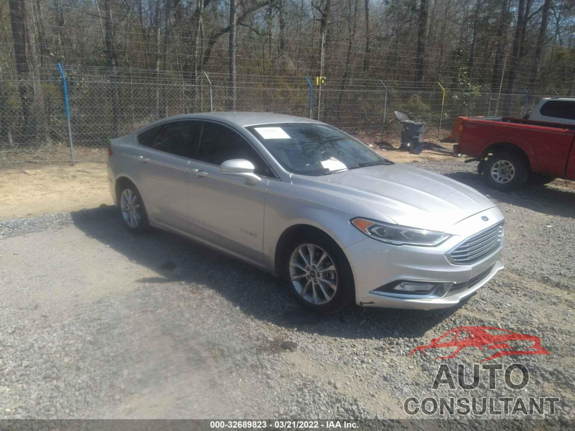FORD FUSION 2017 - 3FA6P0LU8HR265917
