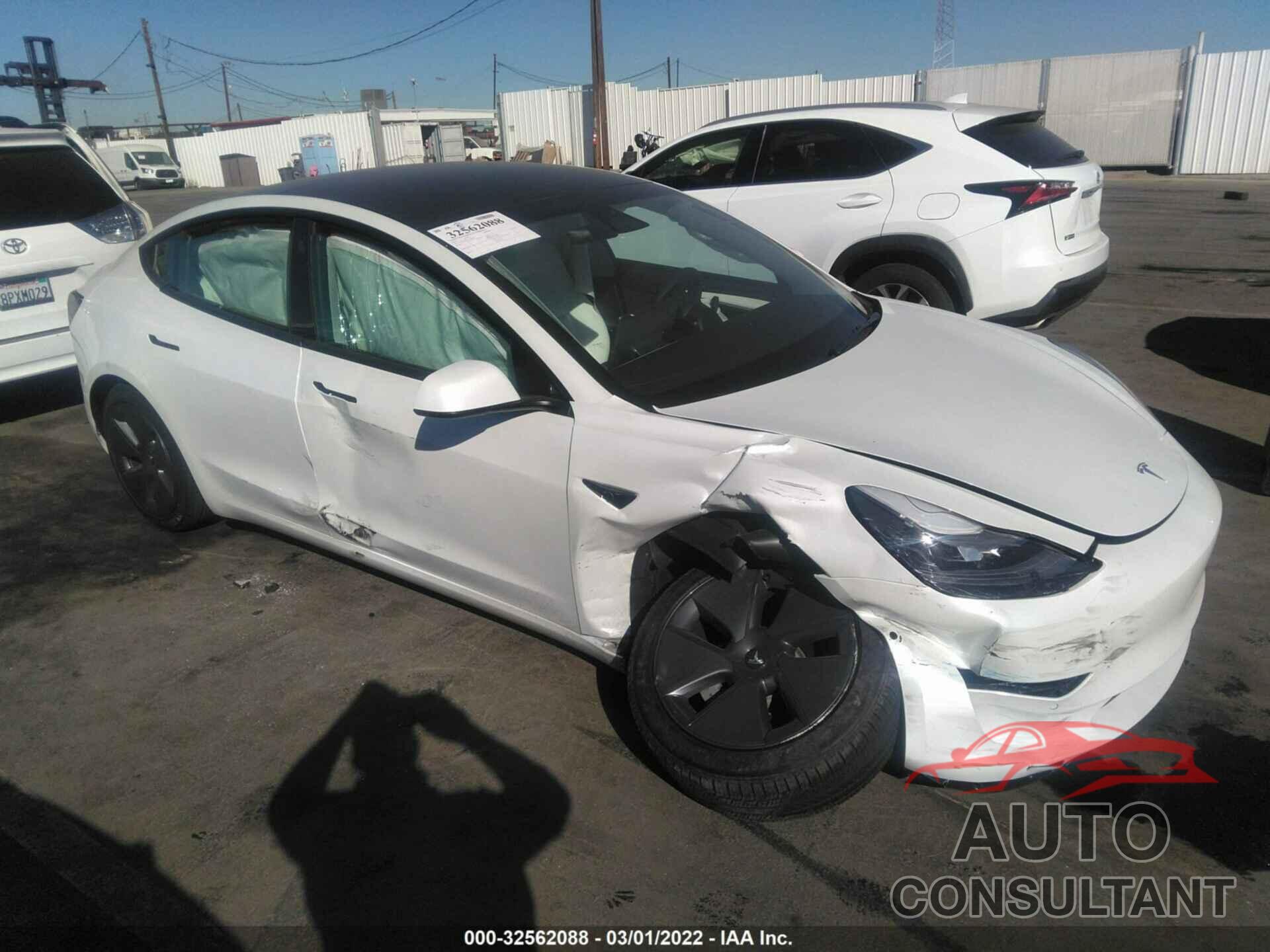 TESLA MODEL 3 2022 - 5YJ3E1EA6NF169003
