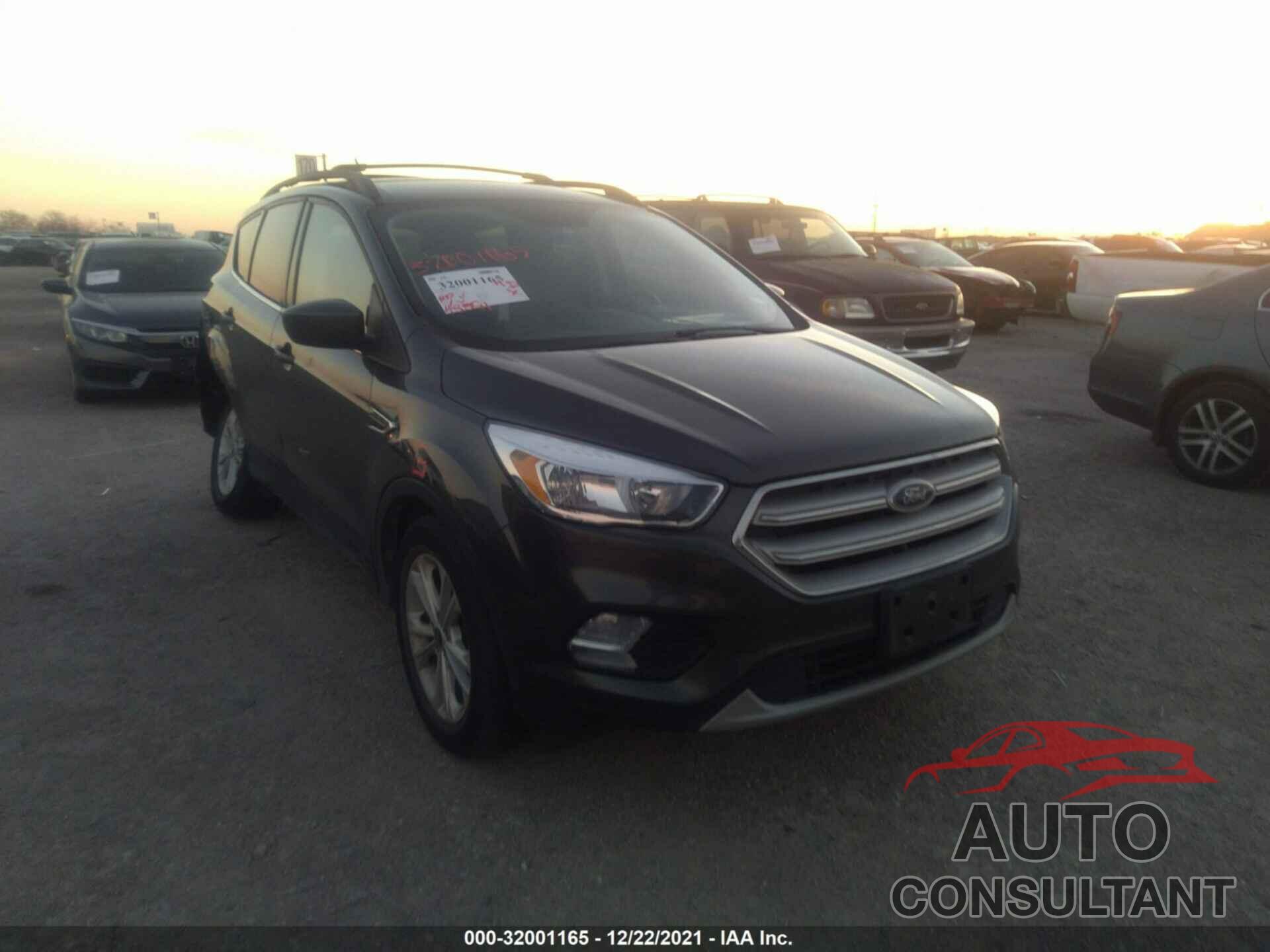 FORD ESCAPE 2018 - 1FMCU0GD1JUB24553