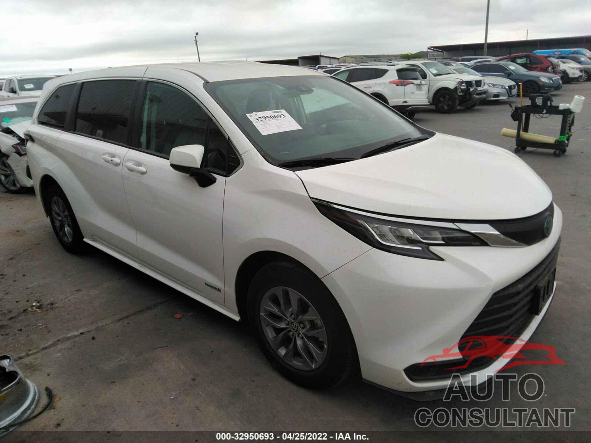 TOYOTA SIENNA 2021 - 5TDKRKEC6MS045444