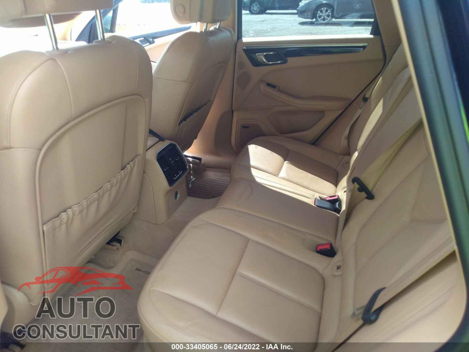 PORSCHE MACAN 2016 - WP1AB2A57GLB49131
