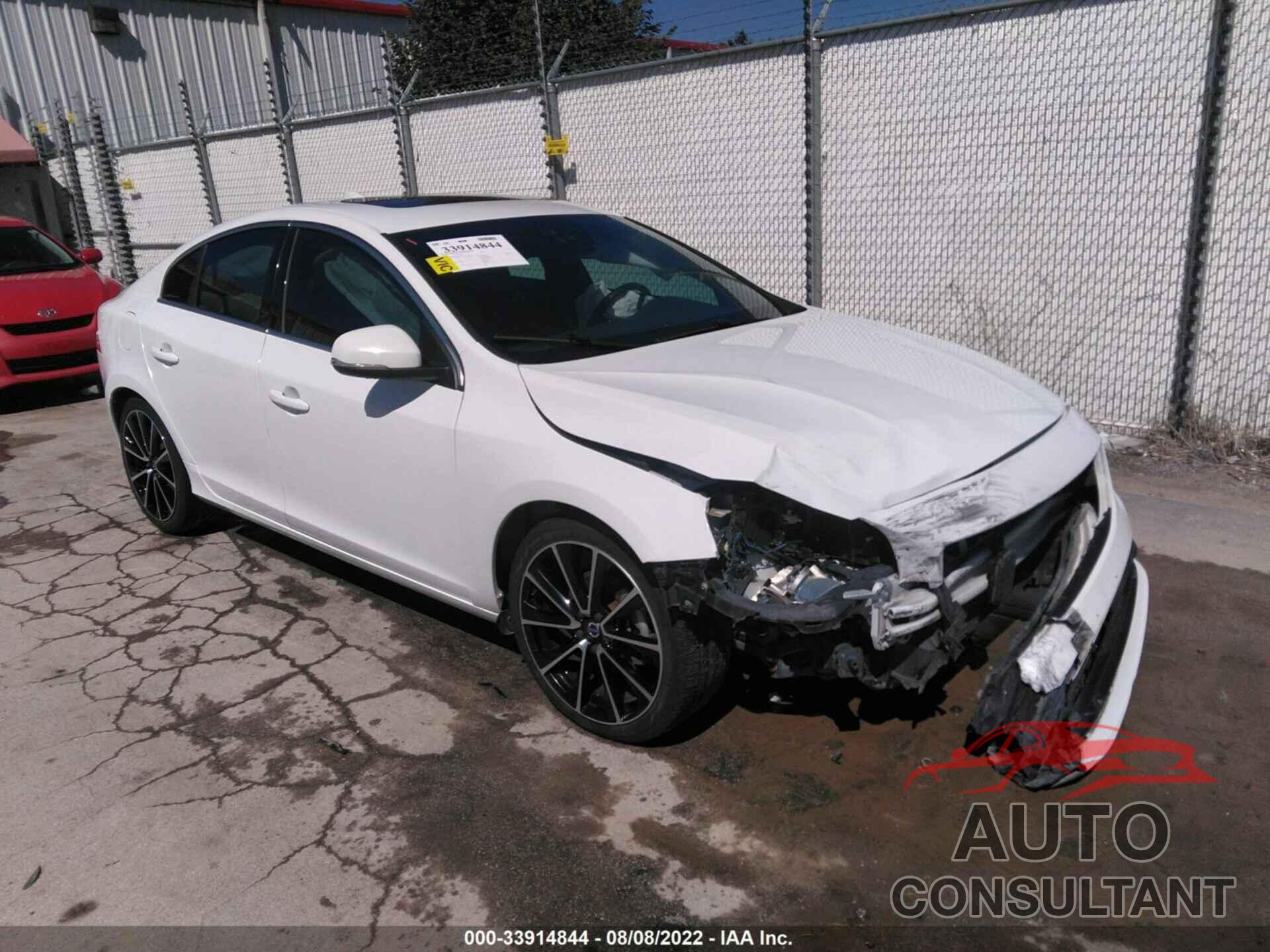 VOLVO S60 2016 - YV126MFK2G2405759