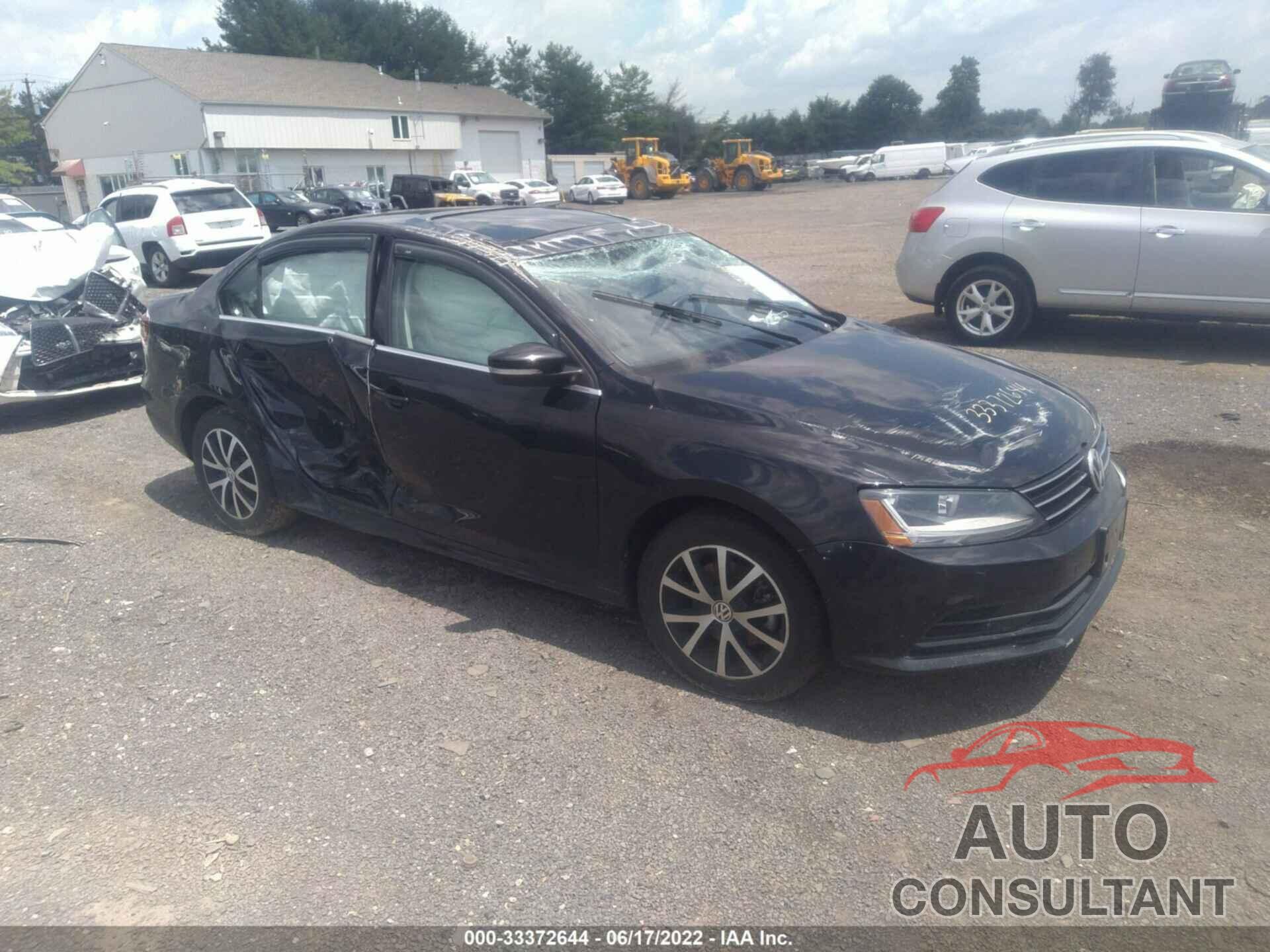 VOLKSWAGEN JETTA 2017 - 3VWDB7AJ9HM393448