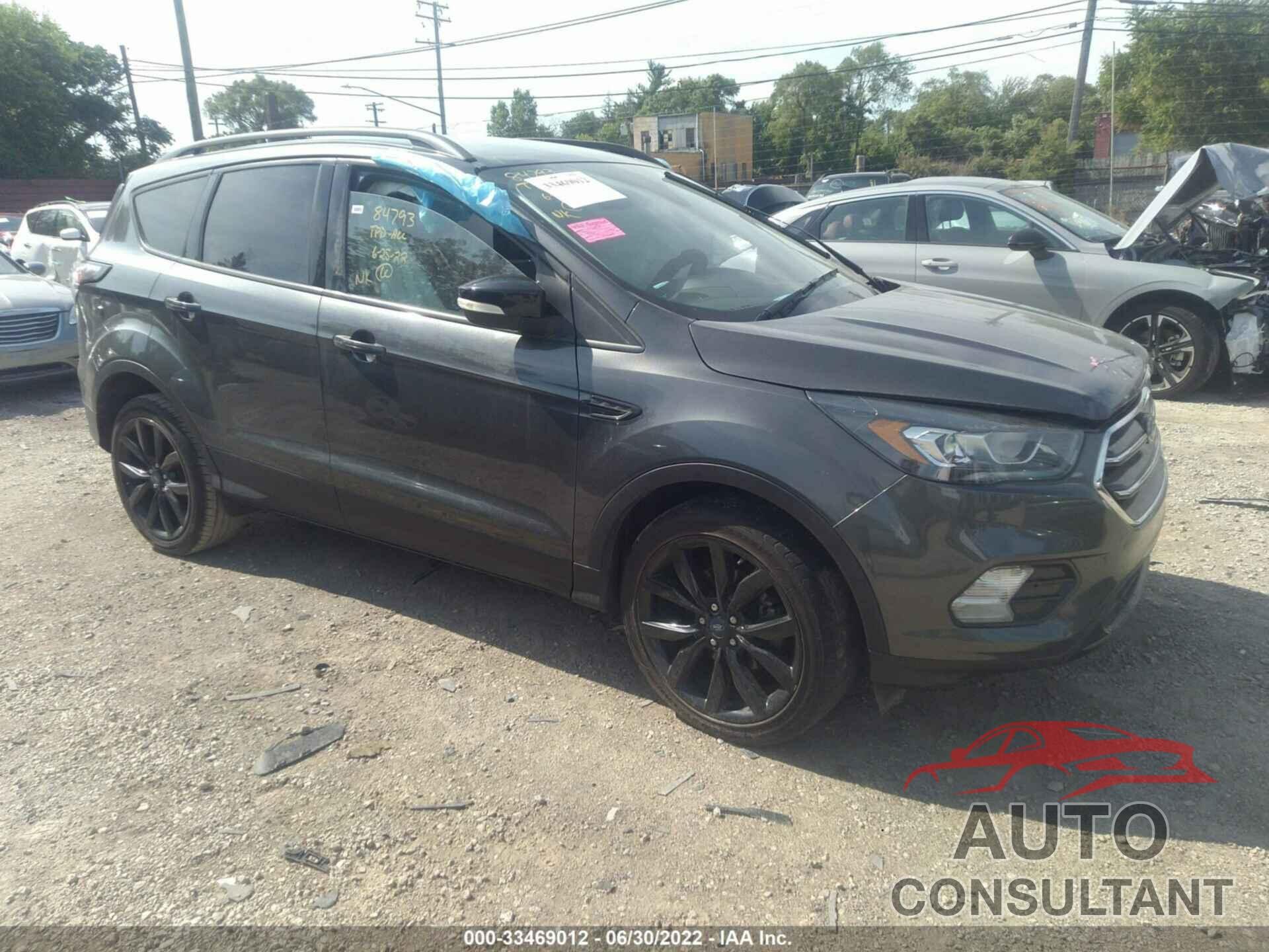 FORD ESCAPE 2017 - 1FMCU0JD8HUE70554
