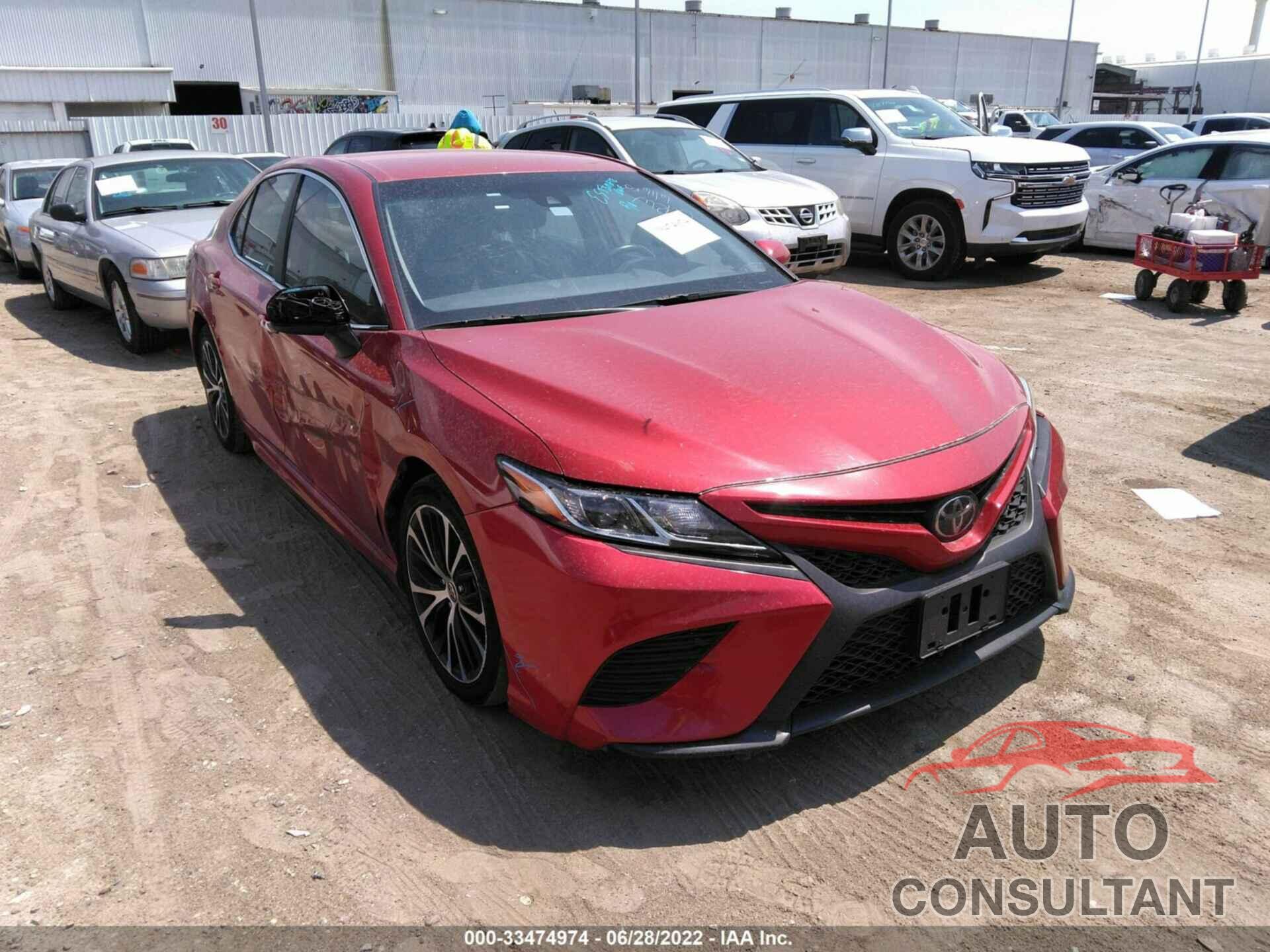 TOYOTA CAMRY 2020 - 4T1G11AK7LU358769