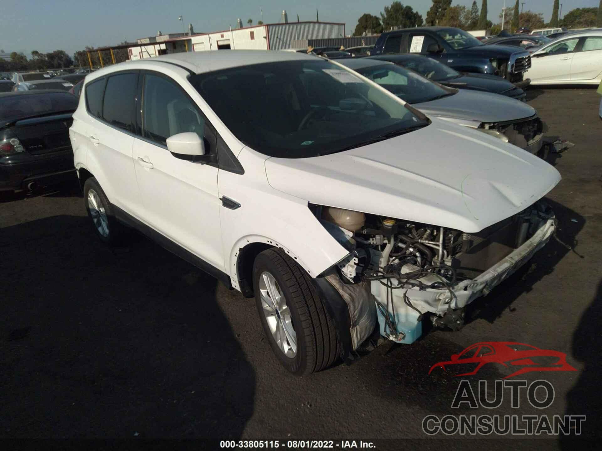 FORD ESCAPE 2017 - 1FMCU0GD9HUC80222