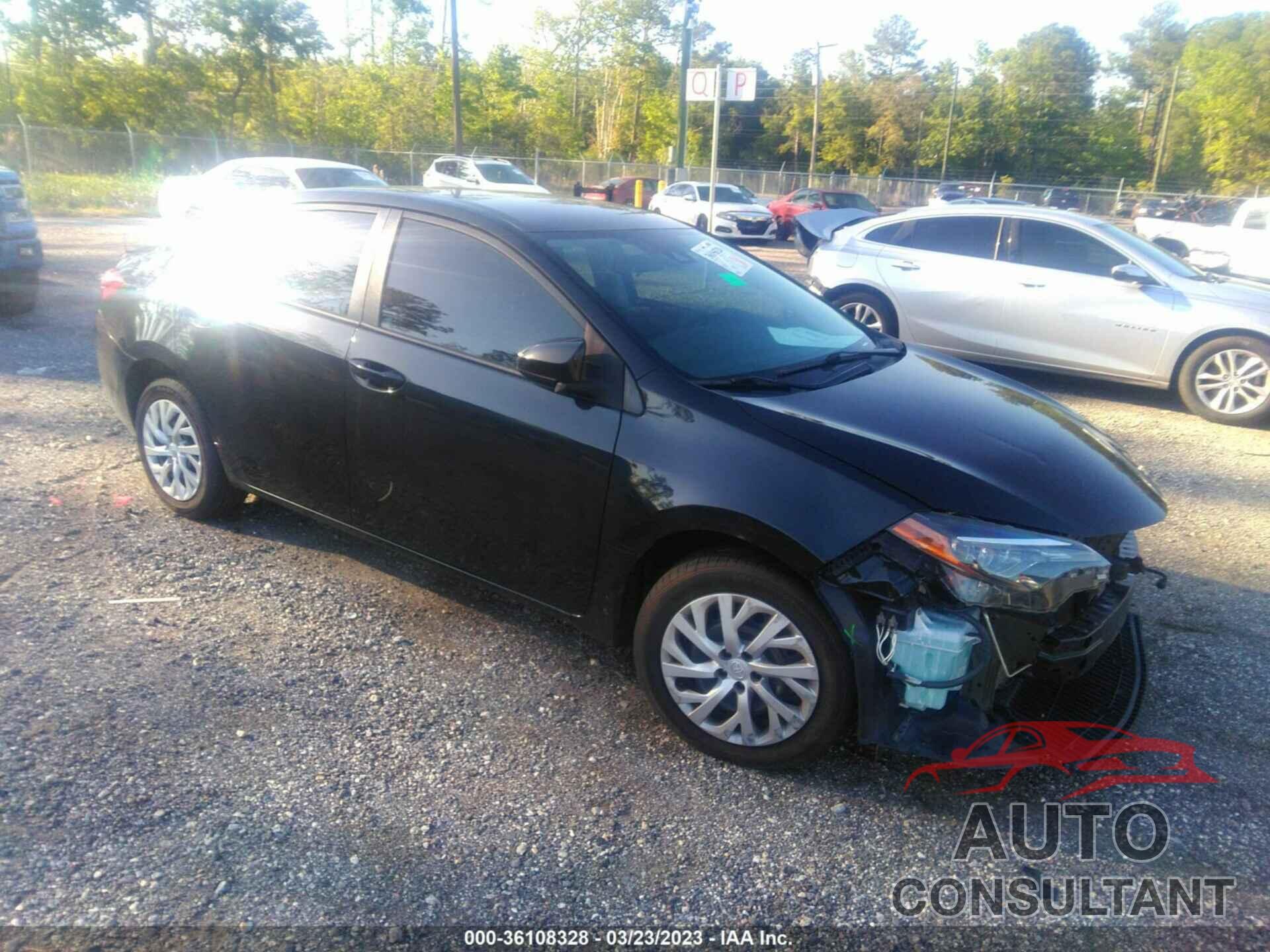 TOYOTA COROLLA 2018 - 5YFBURHE2JP756339
