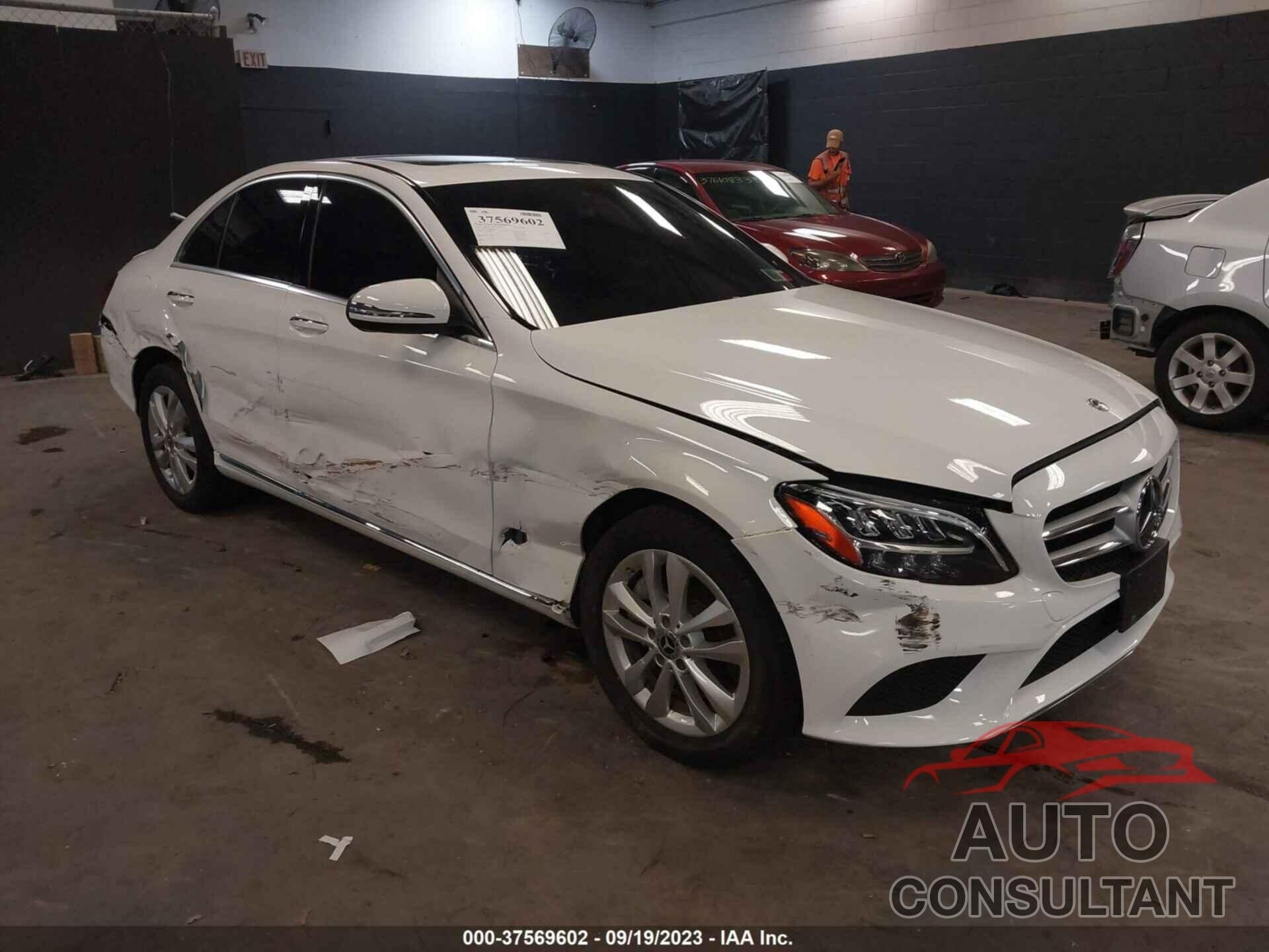 MERCEDES-BENZ C 300 2019 - 55SWF8EB2KU287572