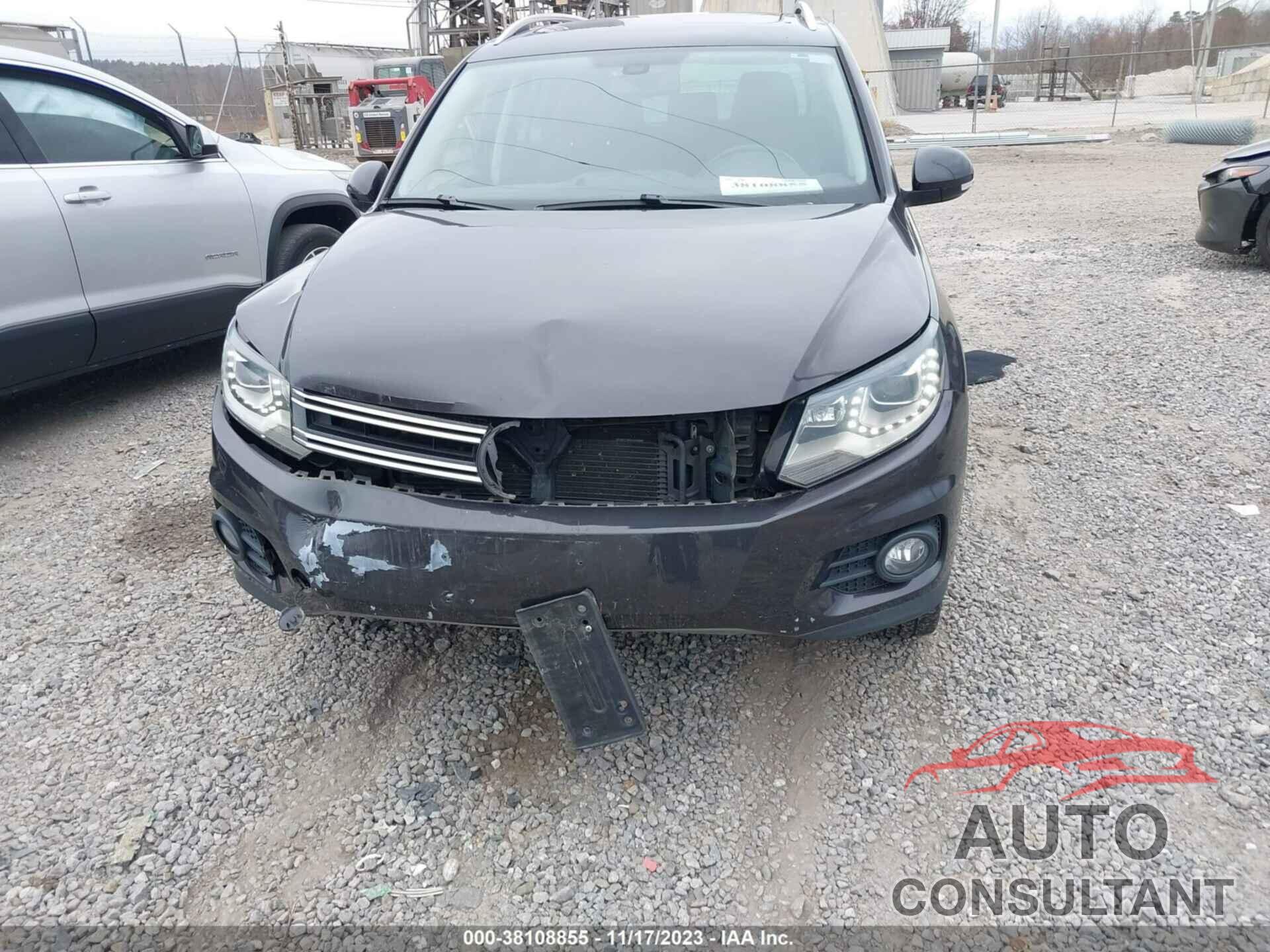 VOLKSWAGEN TIGUAN 2016 - WVGBV7AX7GW607594