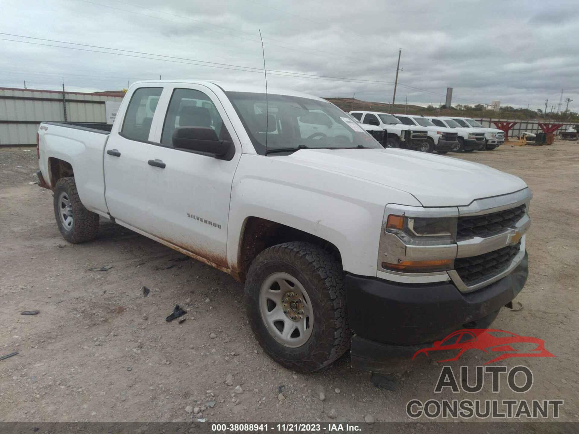 CHEVROLET SILVERADO 1500 2018 - 1GCVKNEH2JZ284451