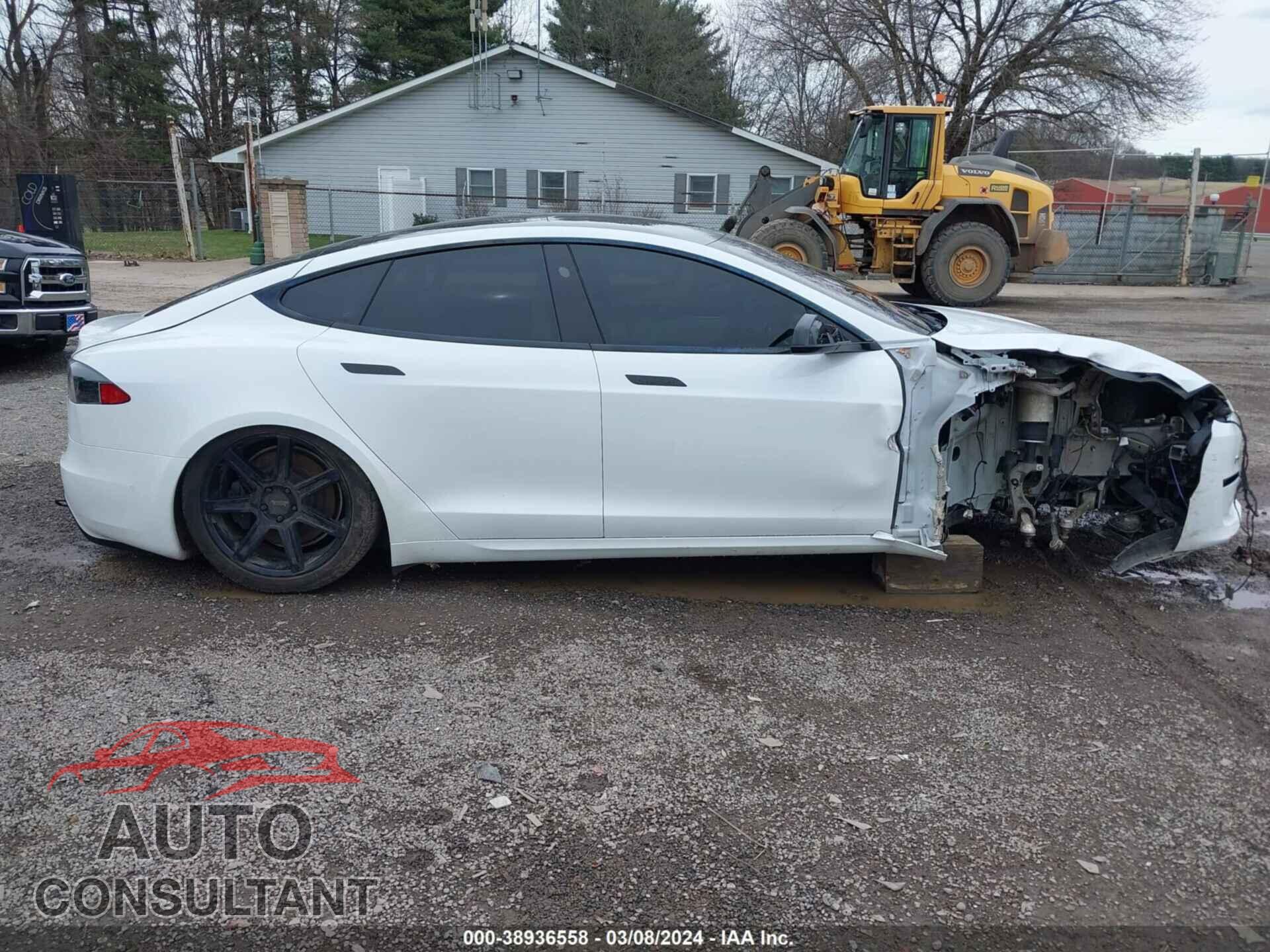 TESLA MODEL S 2021 - 5YJSA1E5XMF435986
