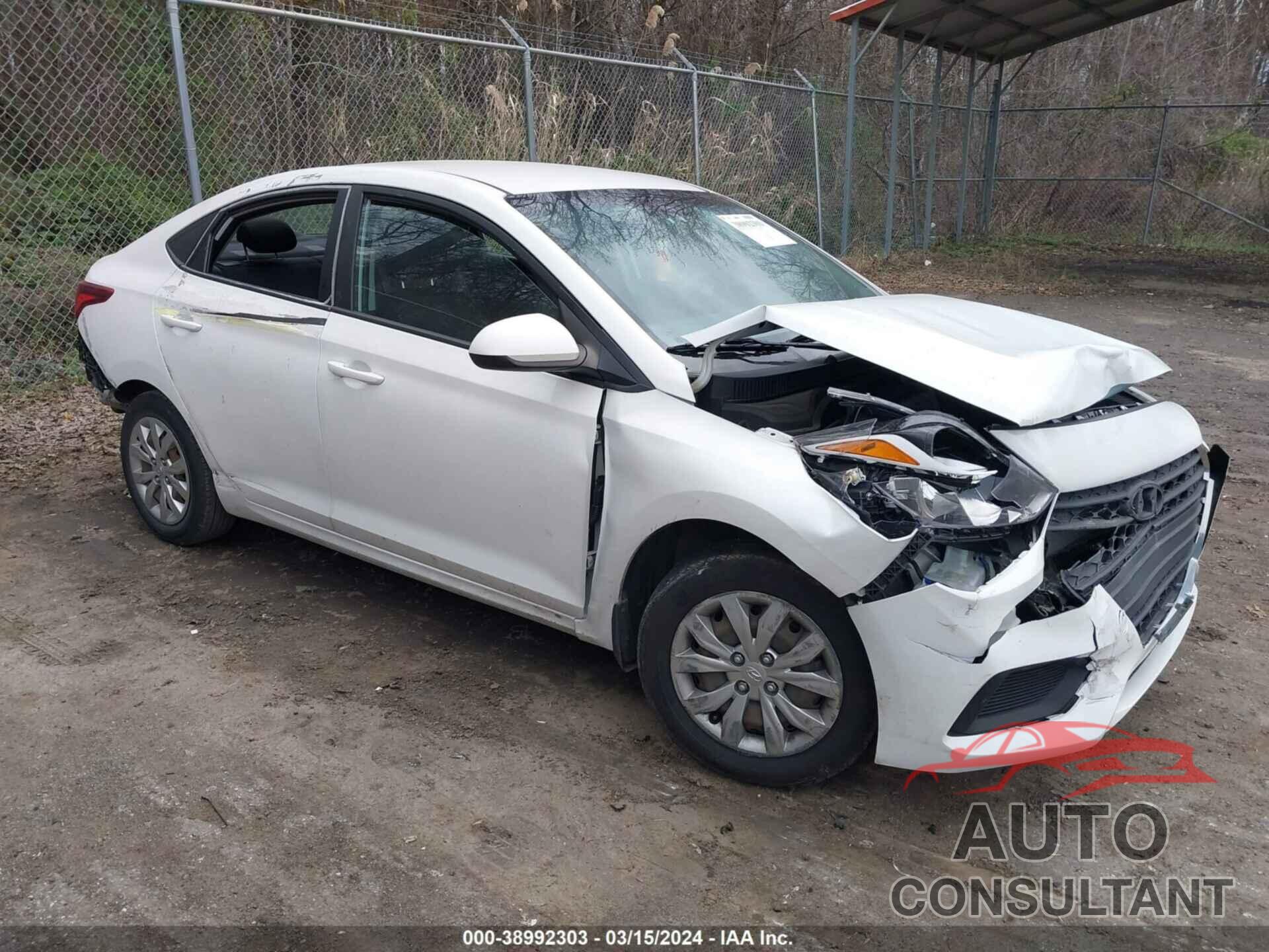 HYUNDAI ACCENT 2018 - 3KPC24A39JE033515