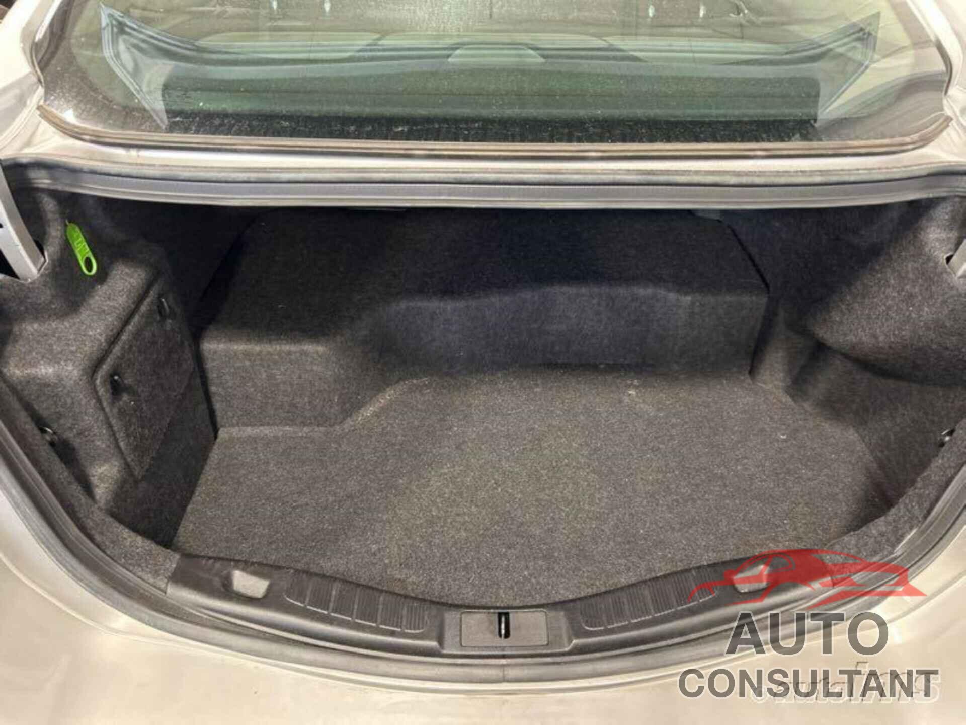 FORD FUSION 2018 - 3FA6P0RU7JR183612