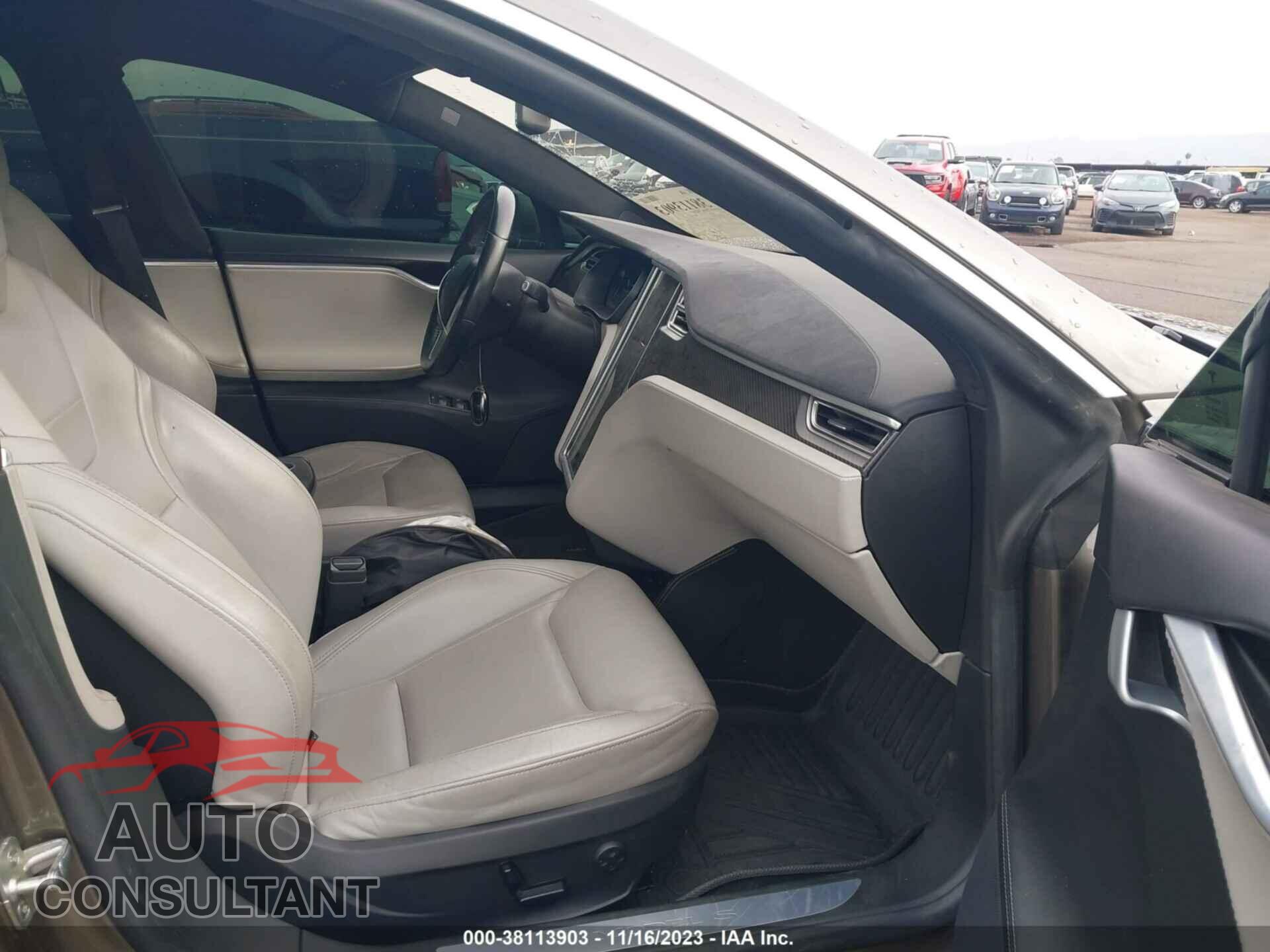 TESLA MODEL S 2016 - 5YJSA1E48GF120227