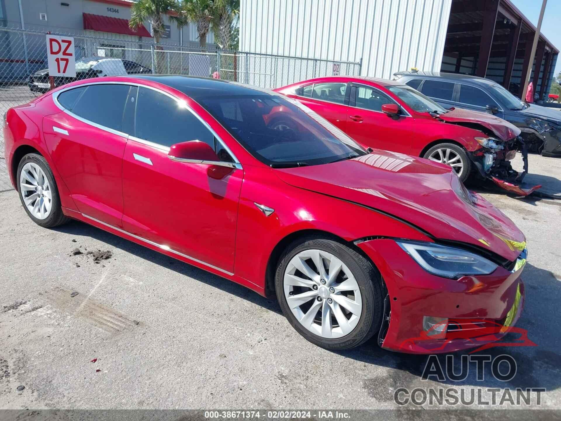 TESLA MODEL S 2017 - 5YJSA1E12HF213106