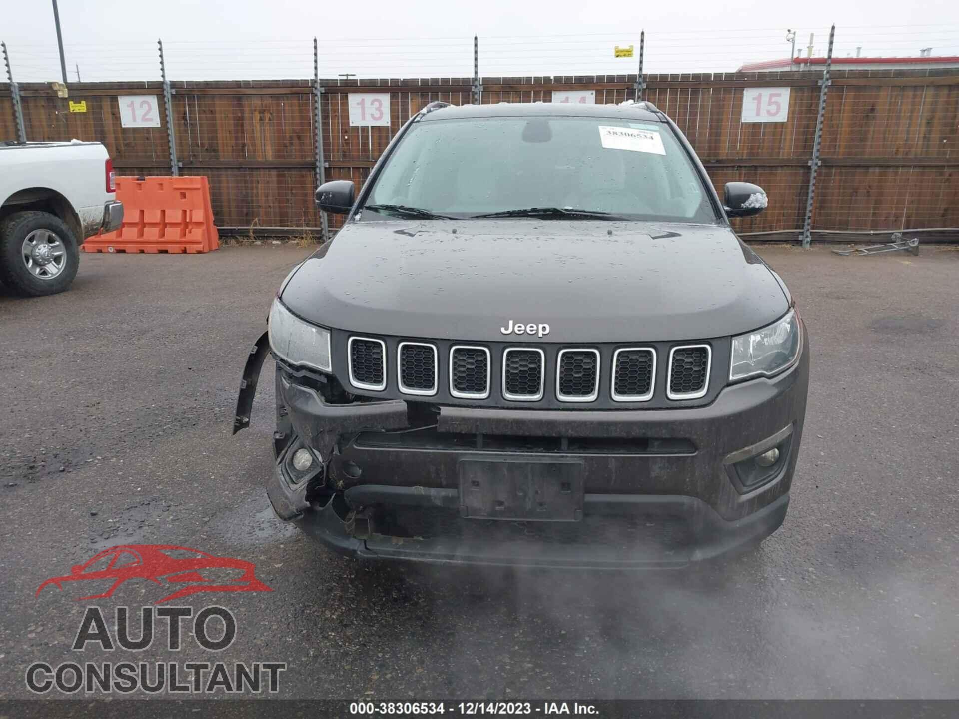 JEEP COMPASS 2018 - 3C4NJDBB4JT161349