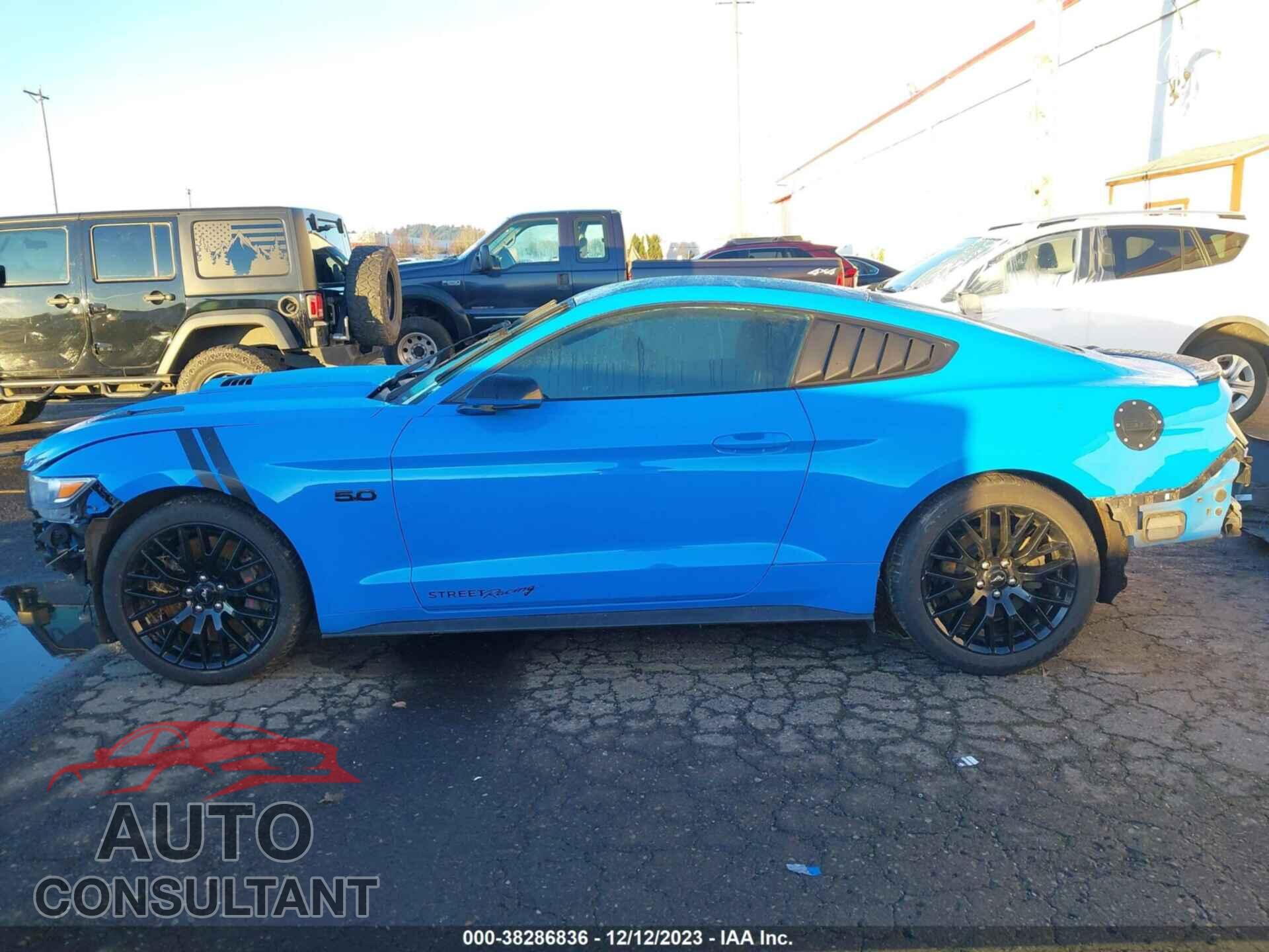 FORD MUSTANG 2017 - 1FA6P8CF8H5270098