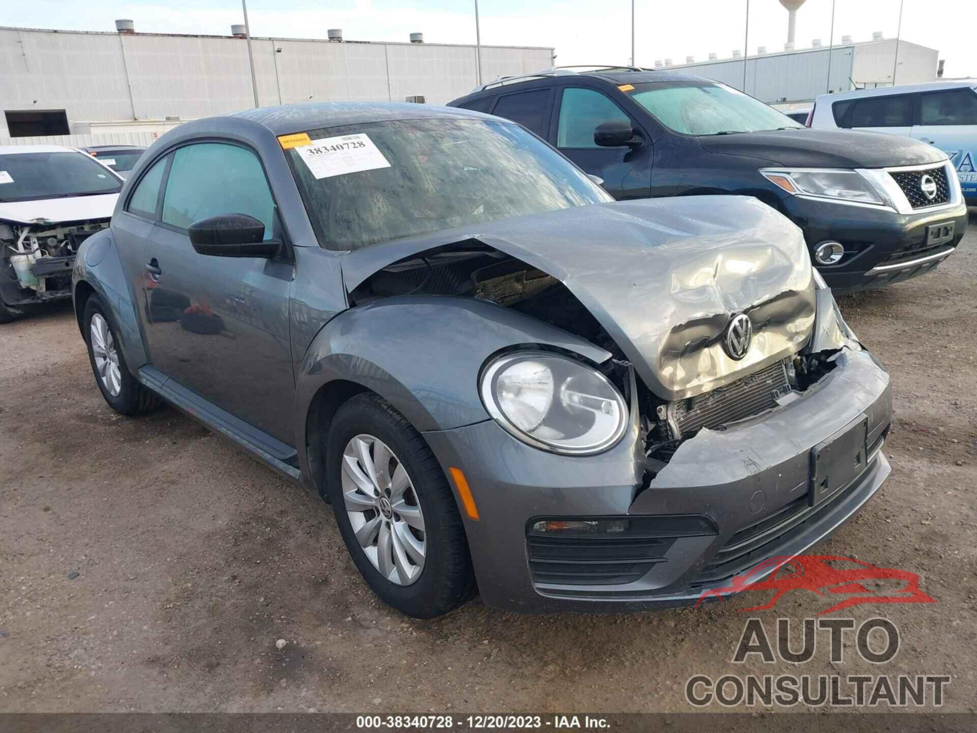 VOLKSWAGEN BEETLE 2017 - 3VWF17AT7HM610511