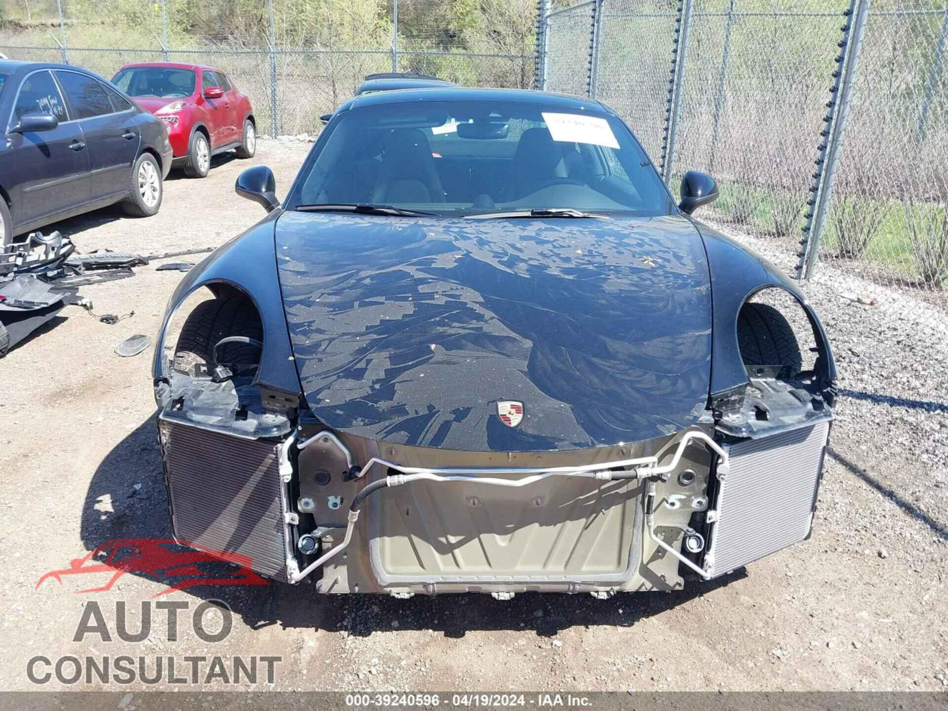 PORSCHE 911 2018 - WP0AA2A97JS105280
