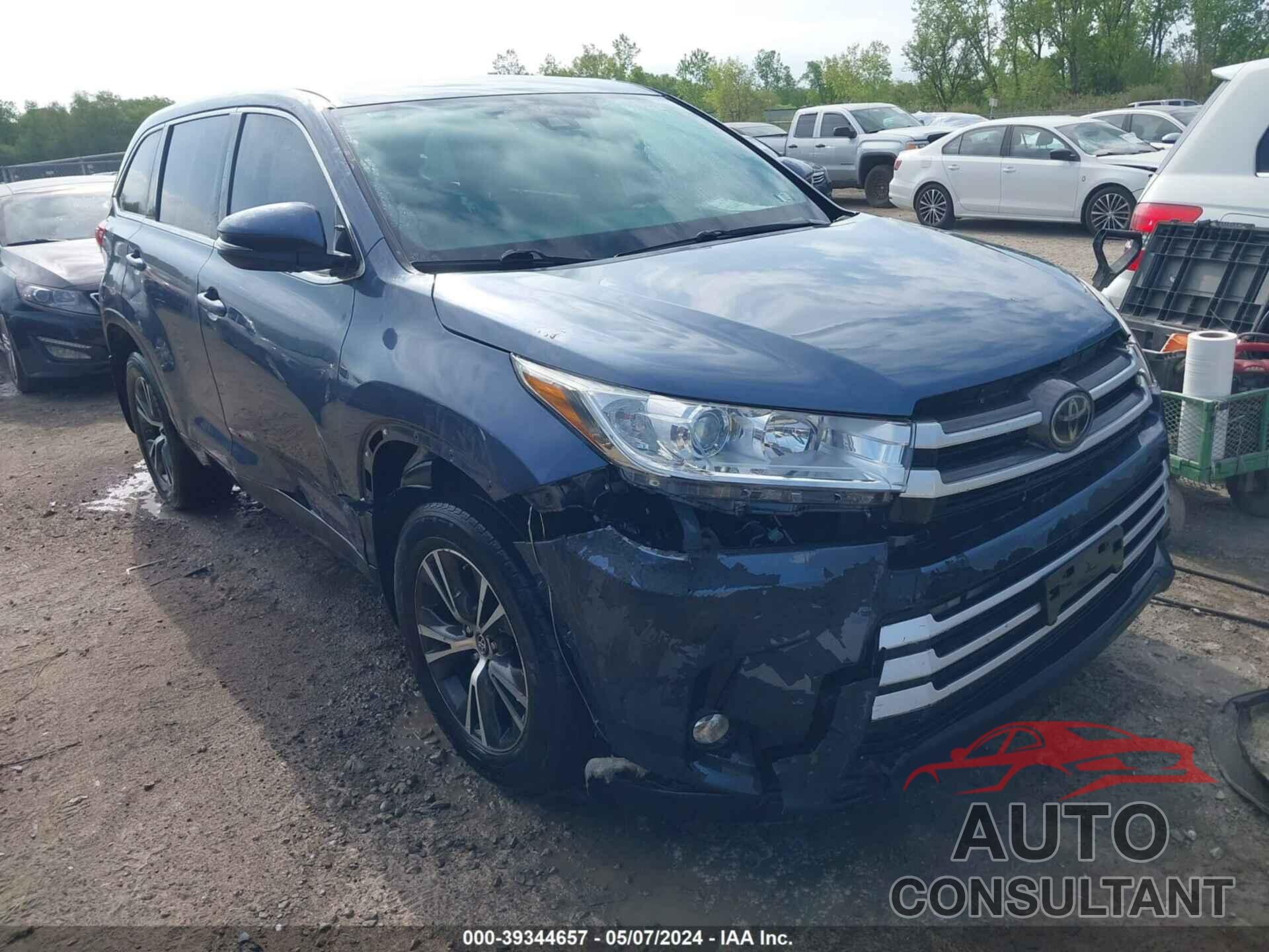 TOYOTA HIGHLANDER 2019 - 5TDBZRFH9KS954567