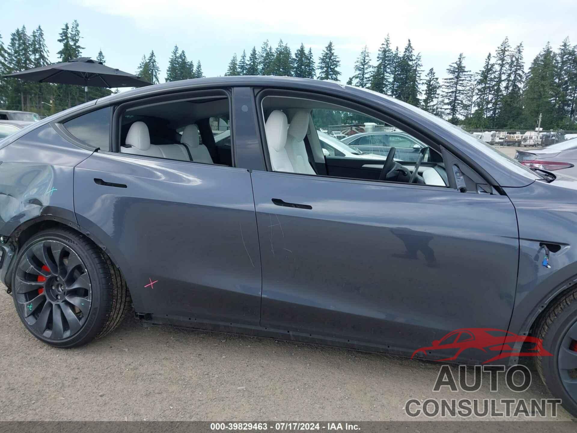 TESLA MODEL Y 2023 - 7SAYGDEF4PF903186