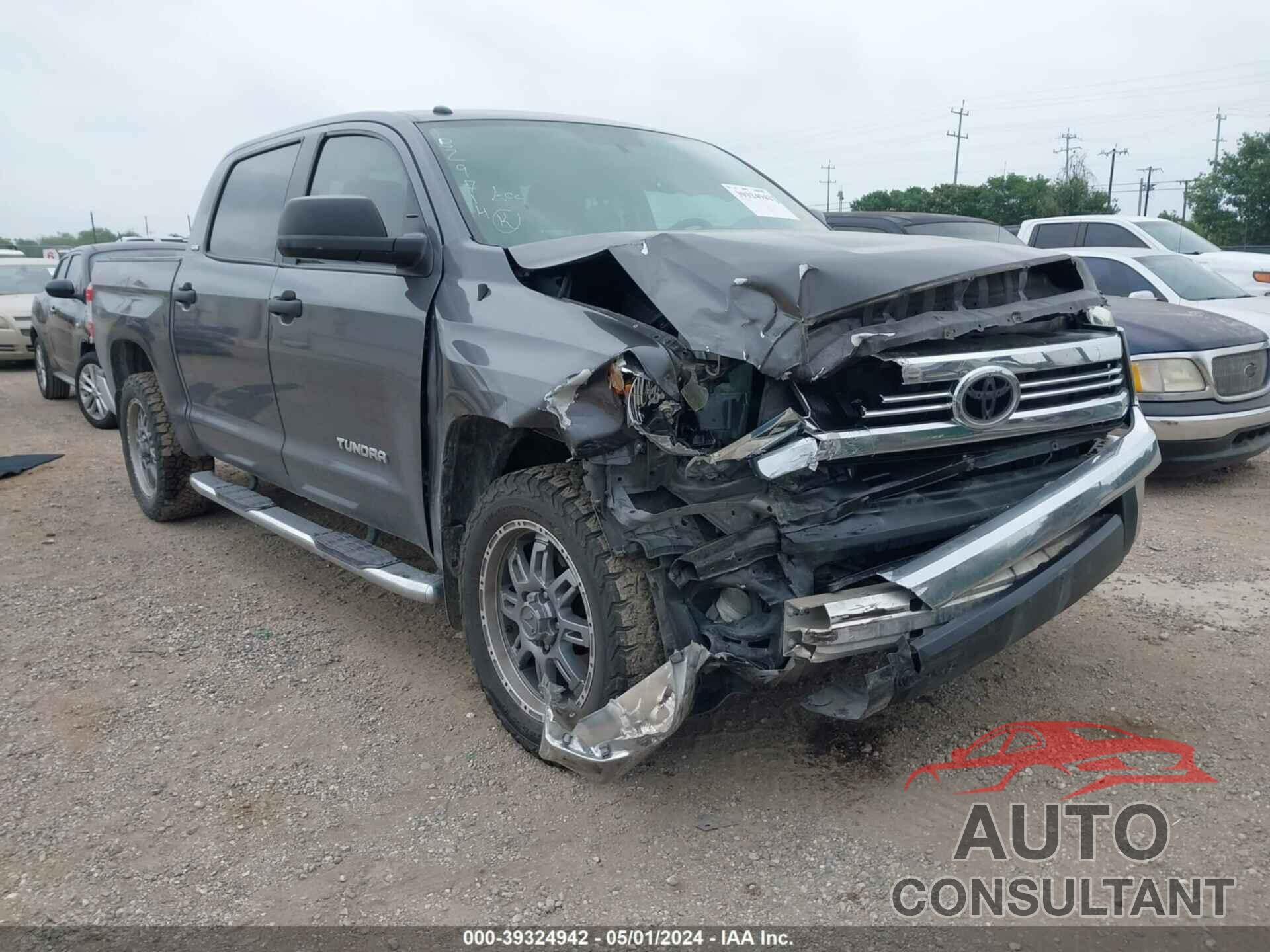 TOYOTA TUNDRA 2017 - 5TFEM5F11HX114194