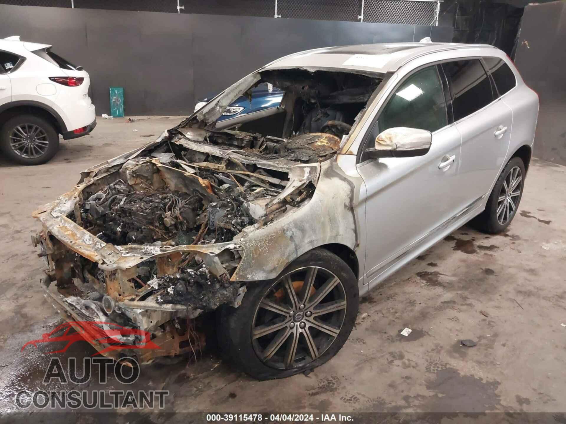VOLVO XC60 2017 - YV449MRU1H2115613
