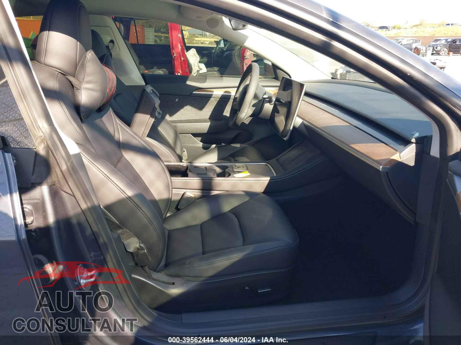 TESLA MODEL 3 2023 - 5YJ3E1EA4PF464992