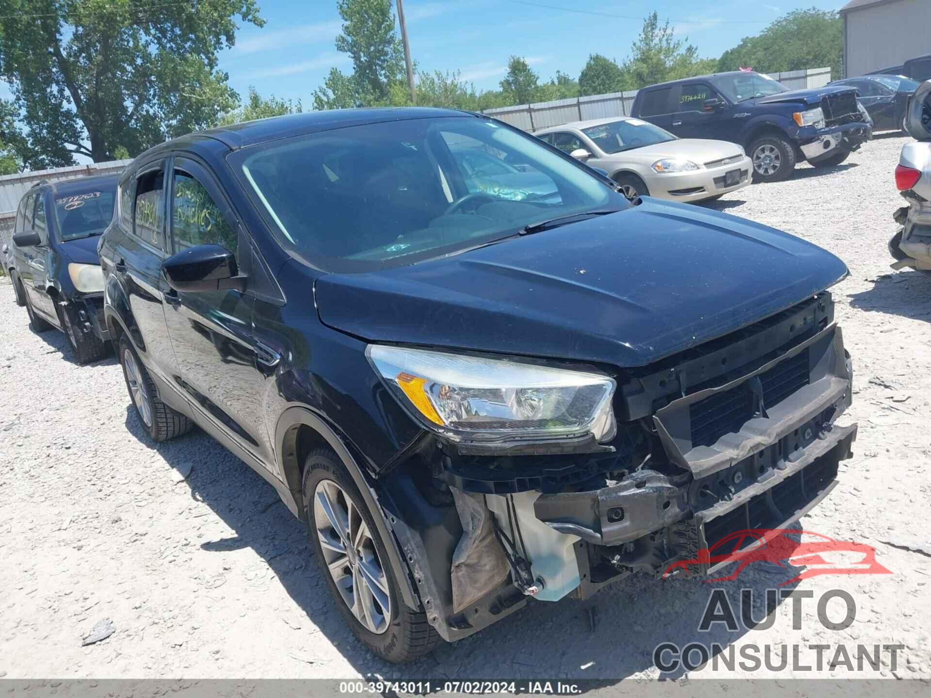 FORD ESCAPE 2017 - 1FMCU9GD0HUA37659