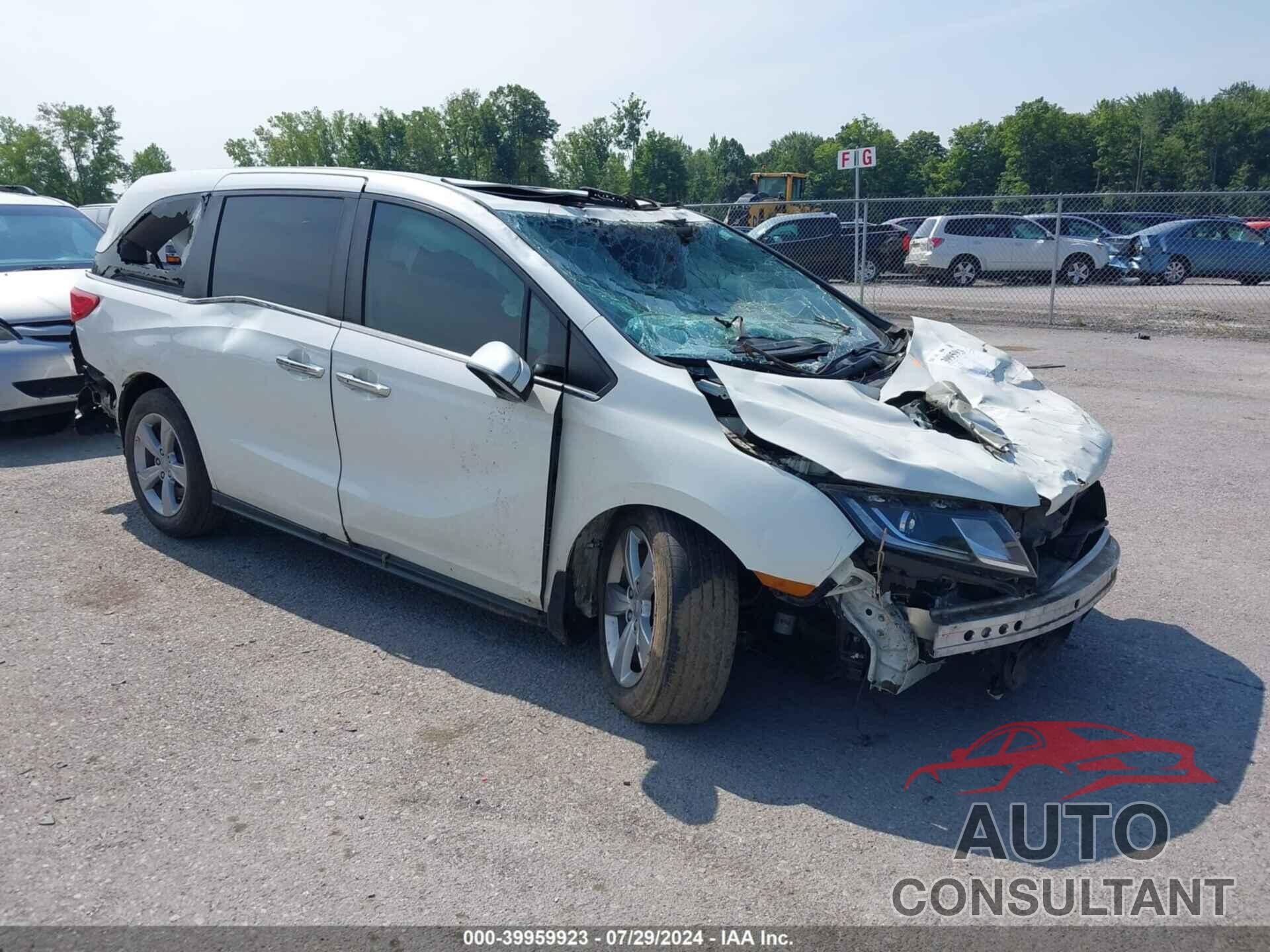 HONDA ODYSSEY 2018 - 5FNRL6H79JB107182