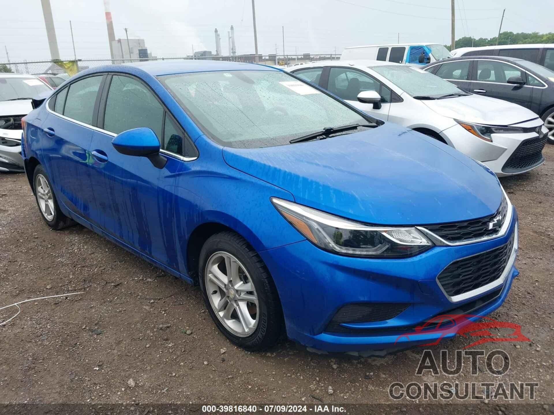 CHEVROLET CRUZE 2018 - 1G1BE5SM0J7234776