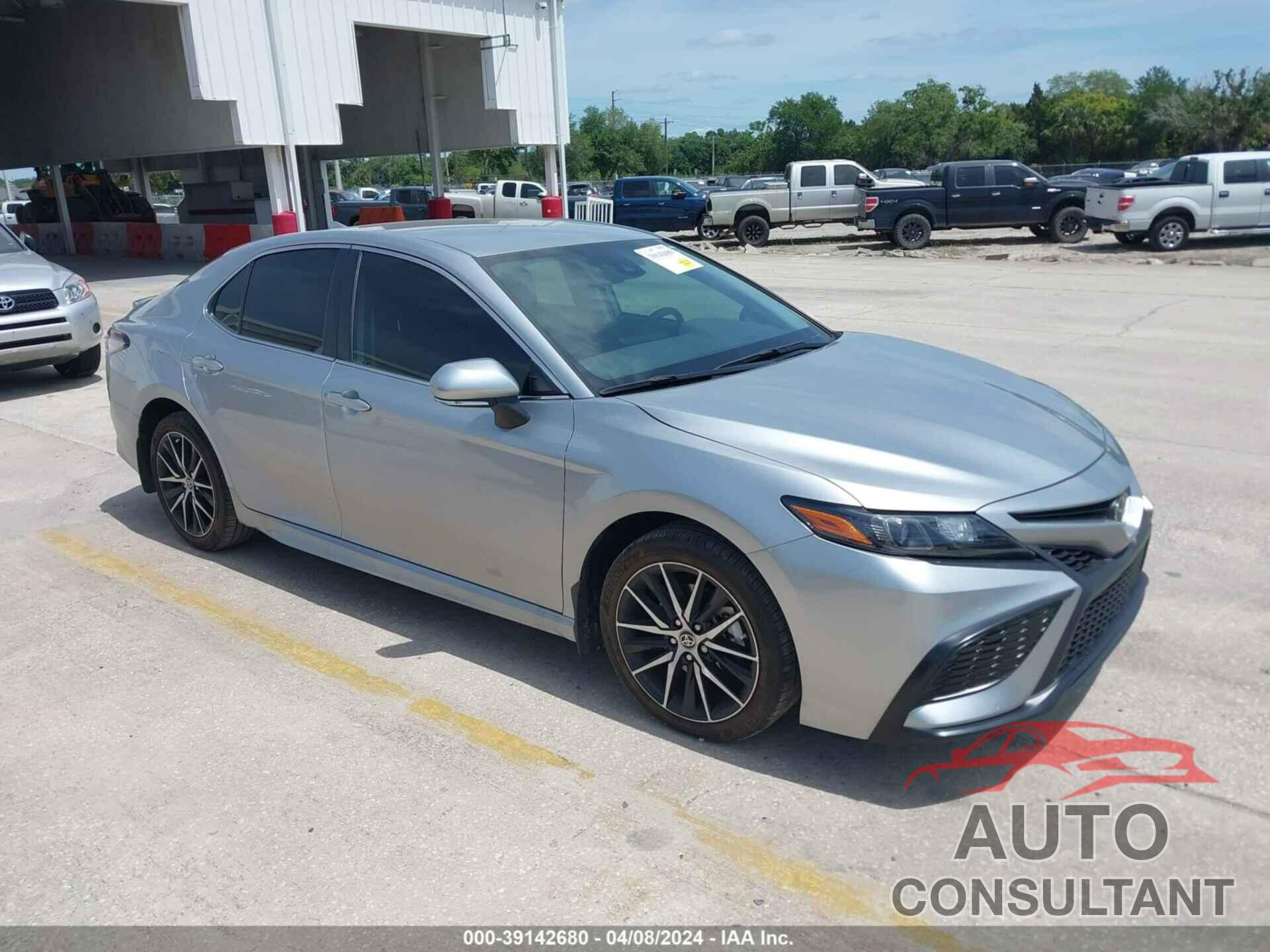 TOYOTA CAMRY 2023 - 4T1G11AK7PU794723