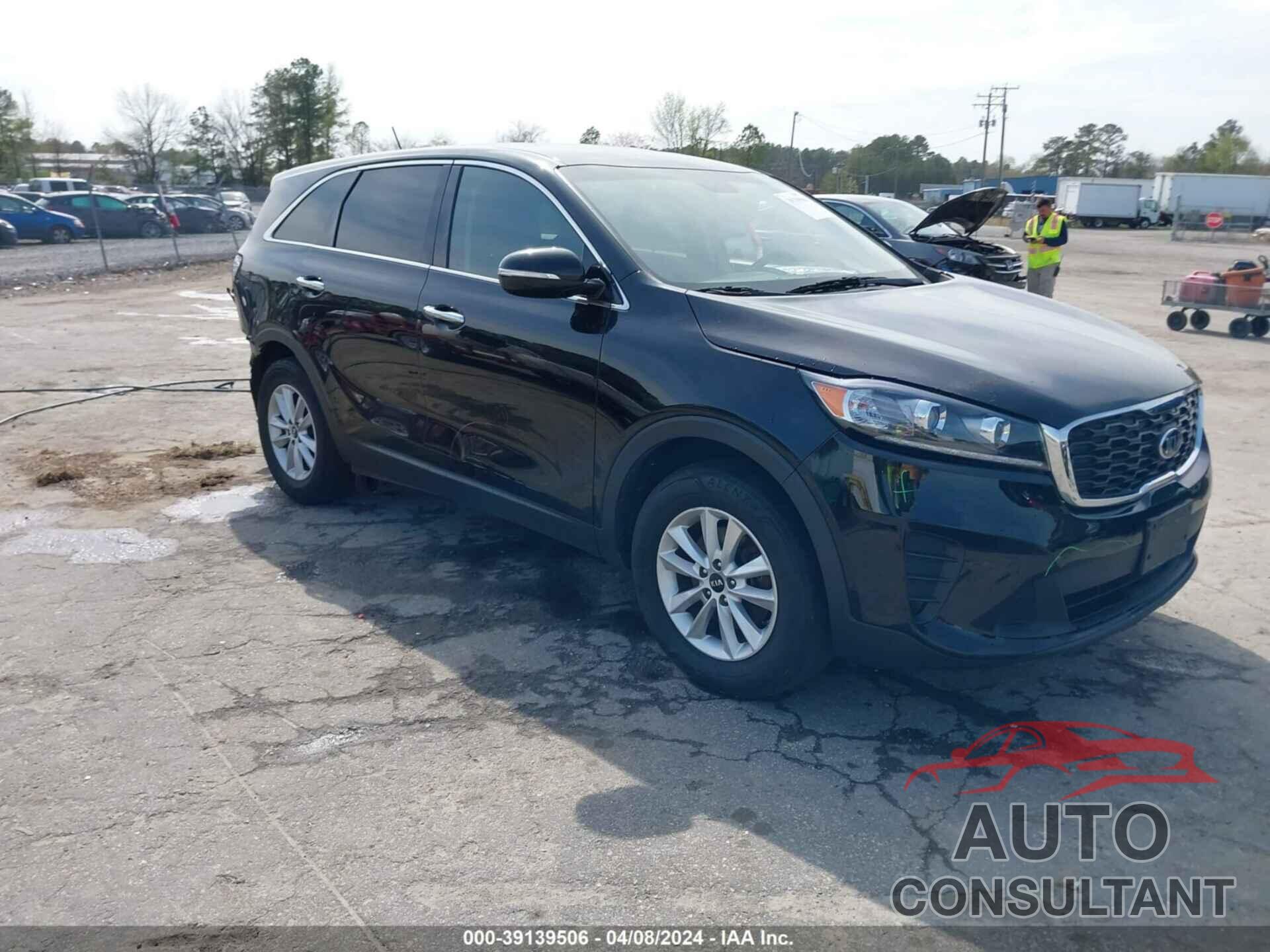 KIA SORENTO 2019 - 5XYPG4A32KG581914