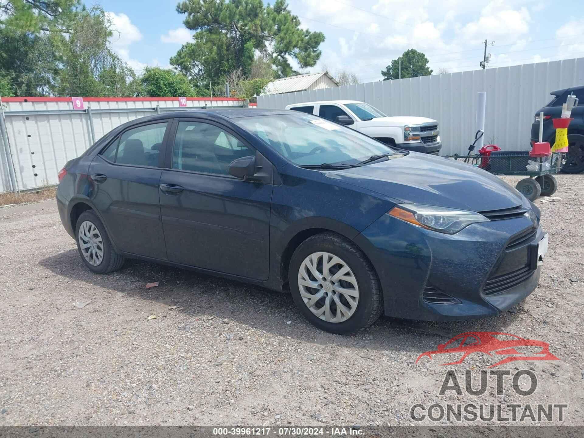 TOYOTA COROLLA 2018 - 2T1BURHEXJC992107