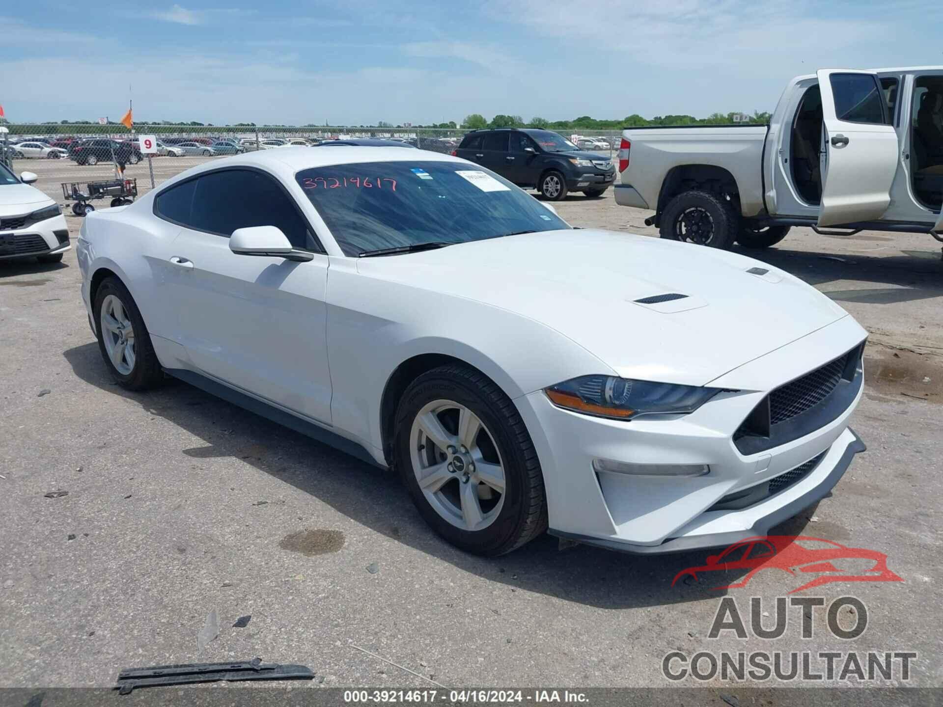 FORD MUSTANG 2018 - 1FA6P8TH9J5184063