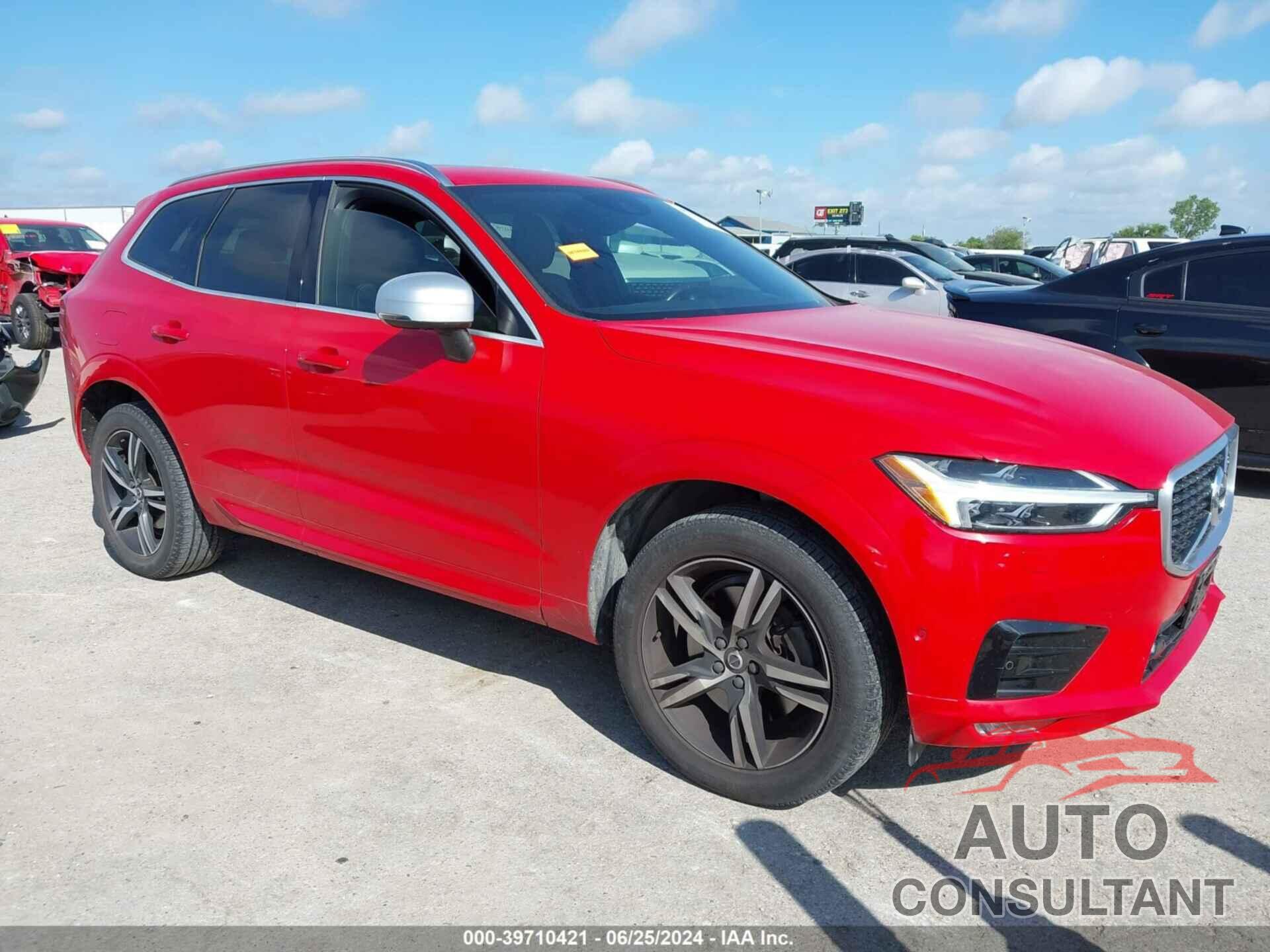 VOLVO XC60 2018 - YV4A22RM7J1004846