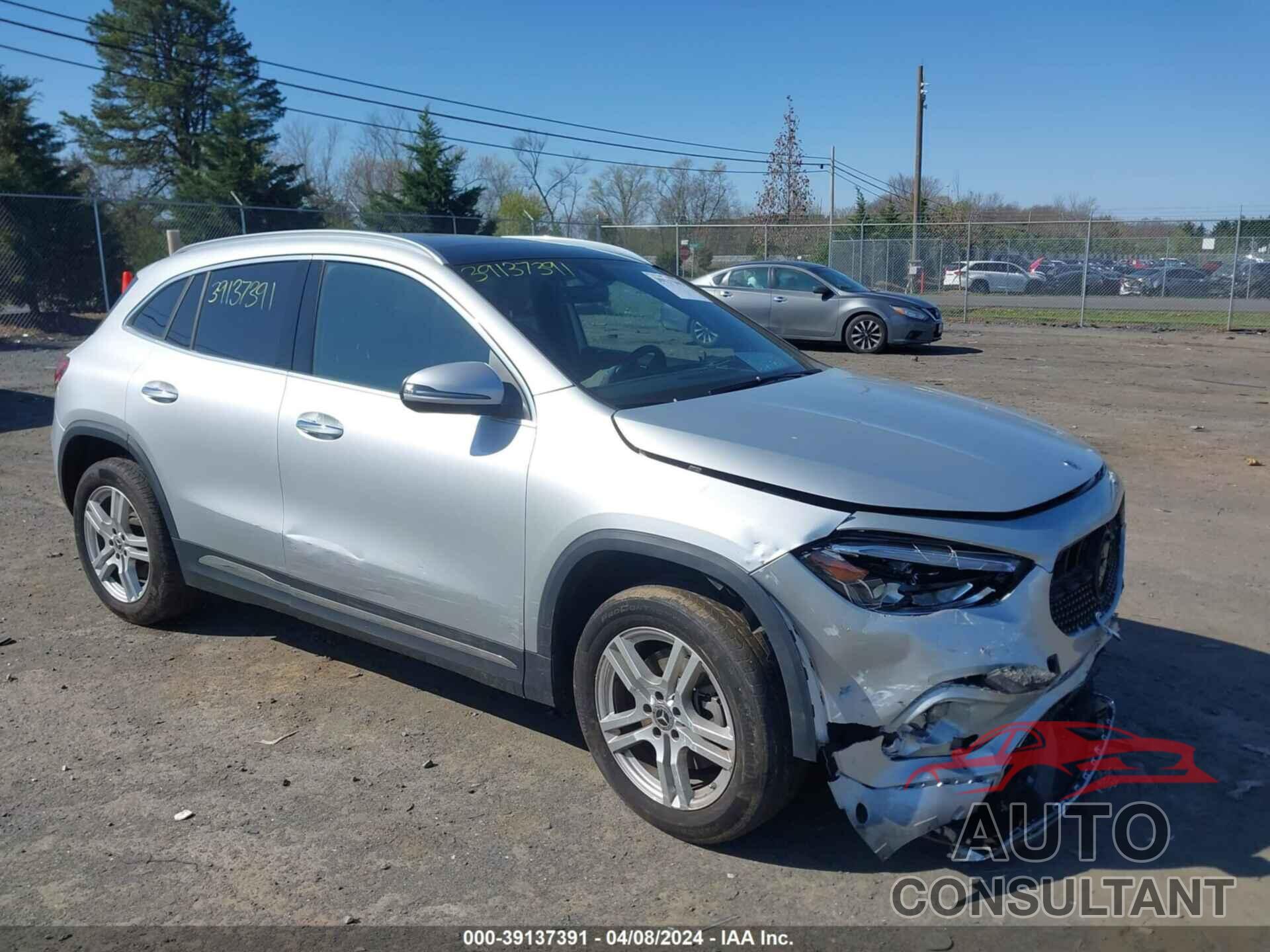 MERCEDES-BENZ GLA 250 2023 - W1N4N4HB6PJ449373