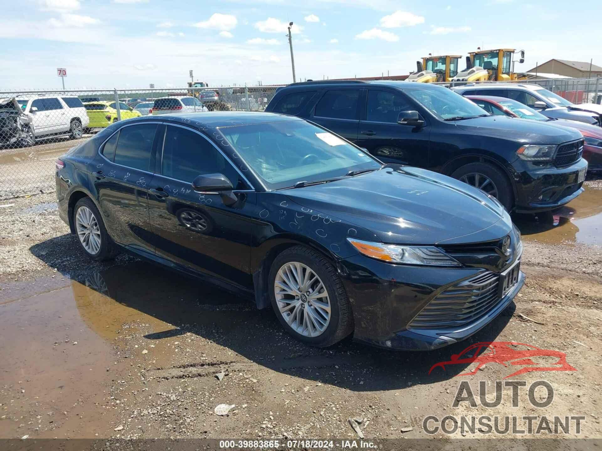 TOYOTA CAMRY 2018 - 4T1B11HKXJU125286