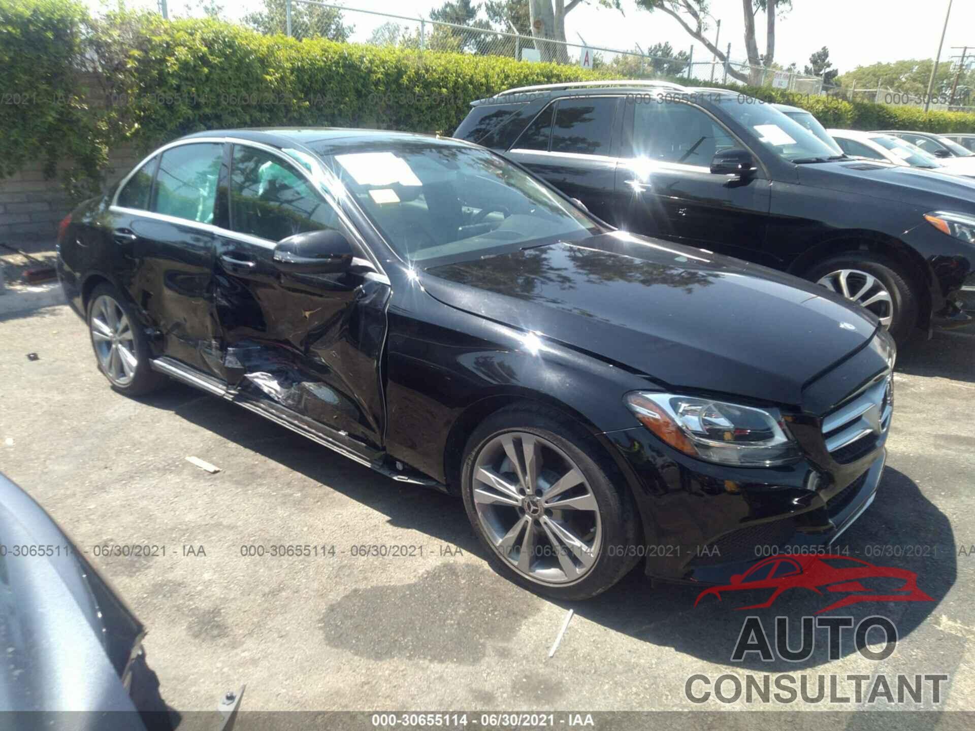 MERCEDES-BENZ C-CLASS 2017 - 55SWF4JB8HU228355
