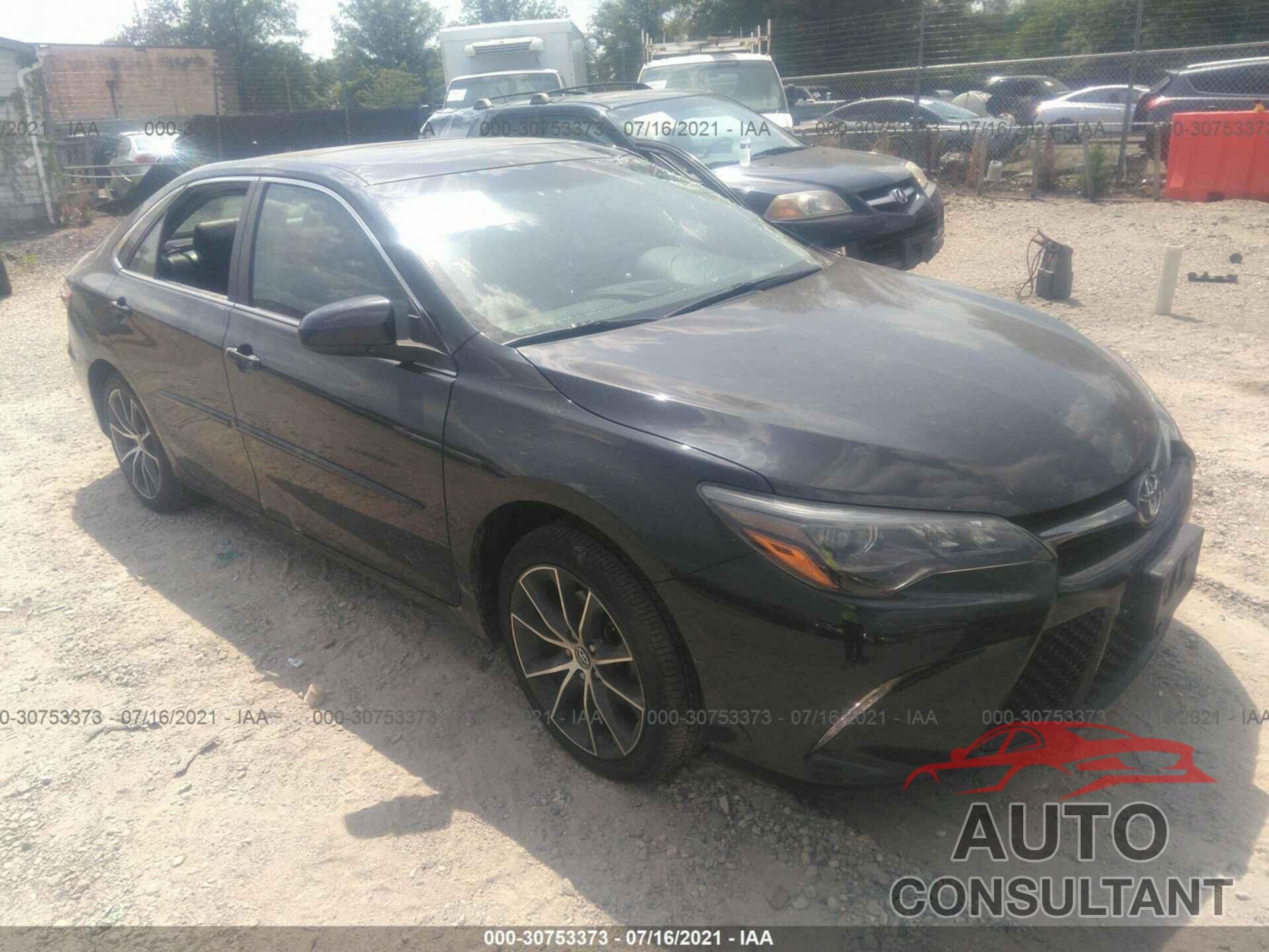 TOYOTA CAMRY 2016 - 4T1BK1FK2GU572431