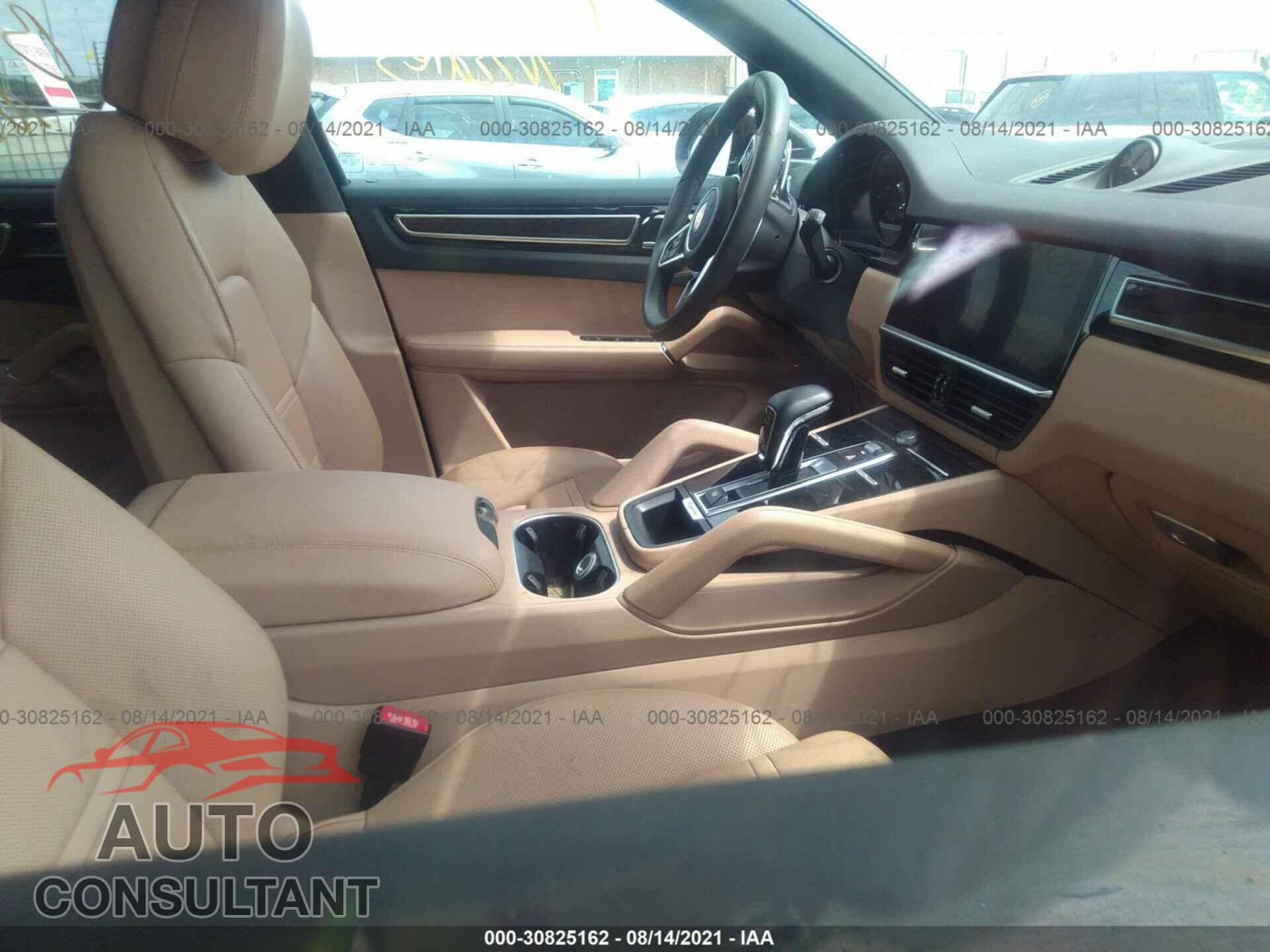 PORSCHE CAYENNE 2020 - WP1AA2AY6LDA08388