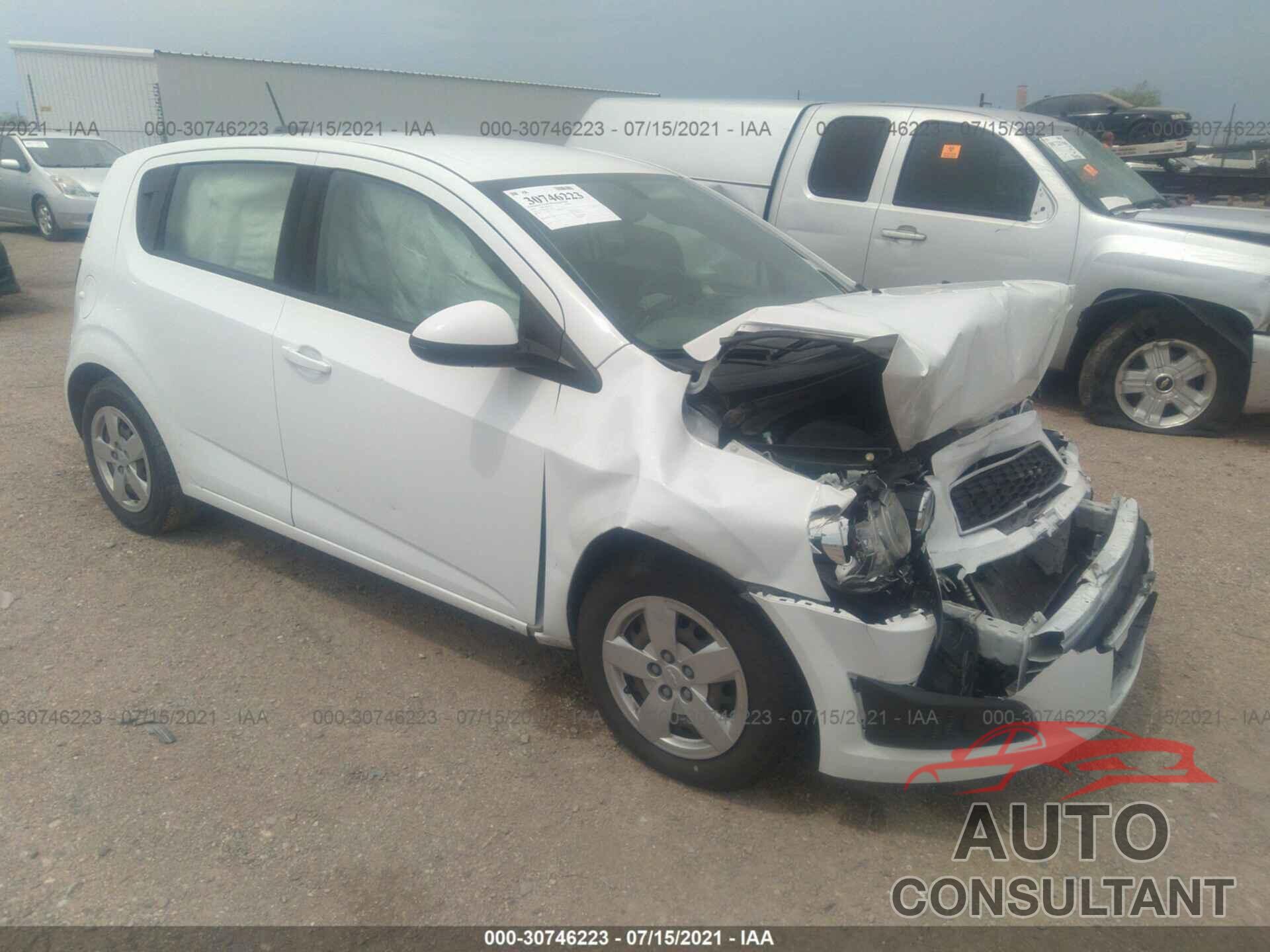 CHEVROLET SONIC 2016 - 1G1JA6SHXG4110878