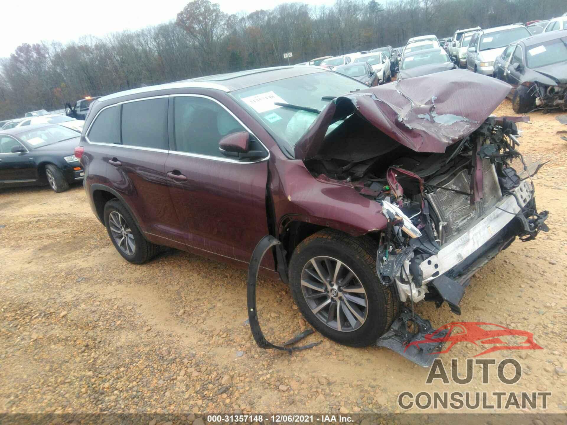 TOYOTA HIGHLANDER 2018 - 5TDKZRFH1JS268876