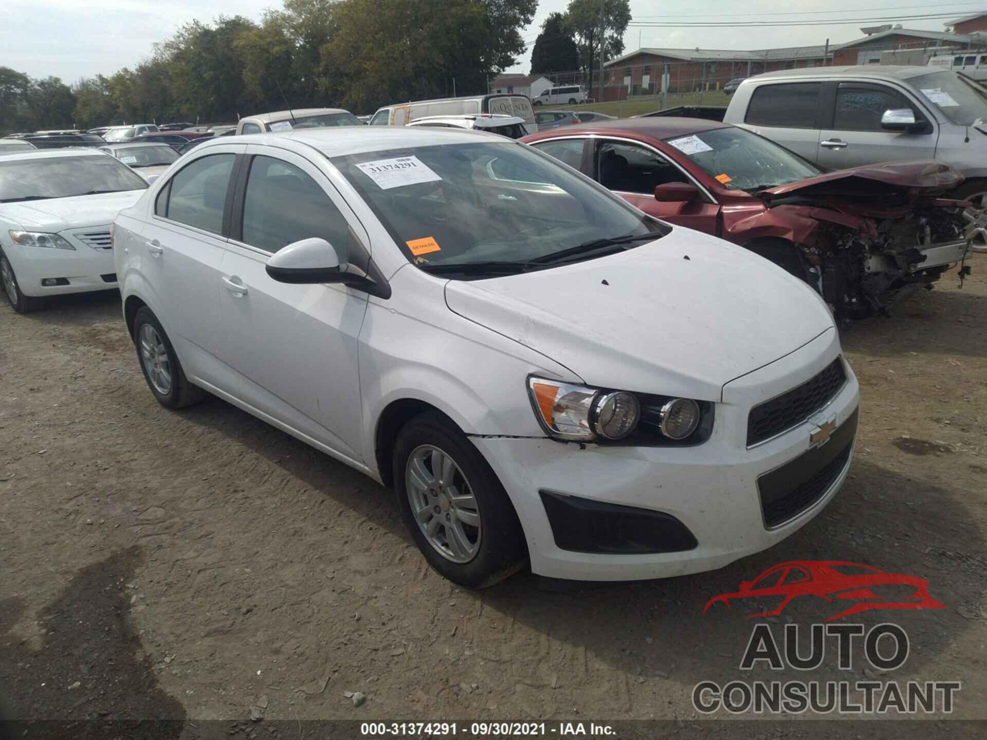 CHEVROLET SONIC 2016 - 1G1JC5SH6G4182519
