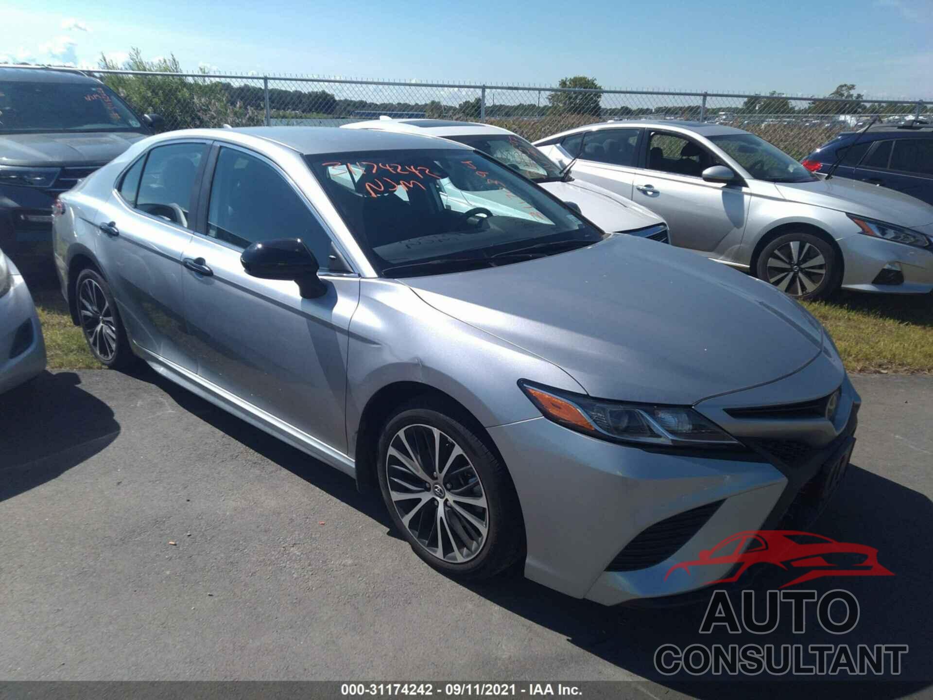 TOYOTA CAMRY 2020 - 4T1G11AK9LU860568