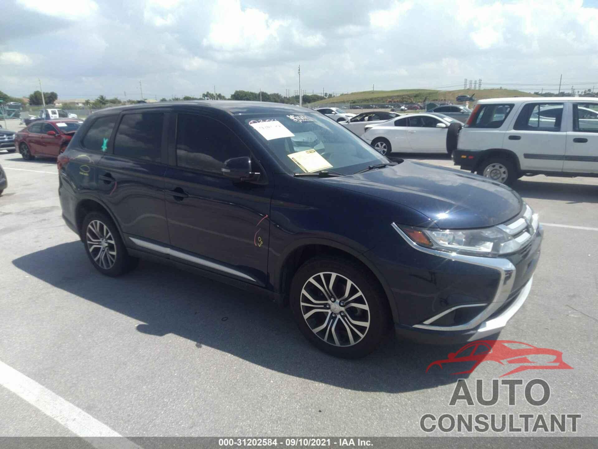 MITSUBISHI OUTLANDER 2018 - JA4AD3A34JZ012887