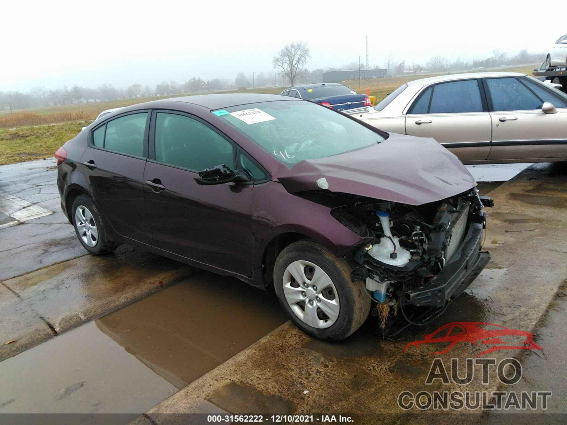 KIA FORTE 2018 - 3KPFL4A76JE235984